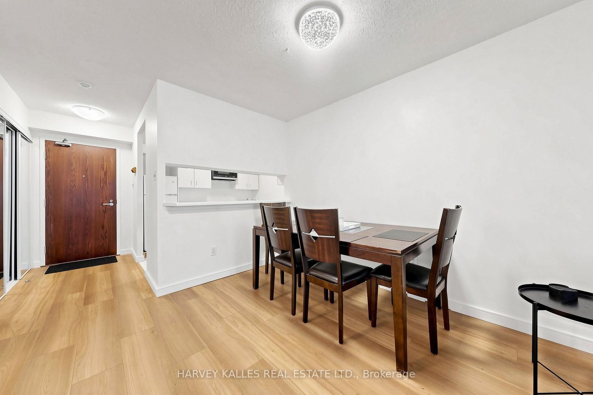 Photo 13 of Unit 408, 1055 Bay Street, Toronto, Bay Street Corridor — HOMEH