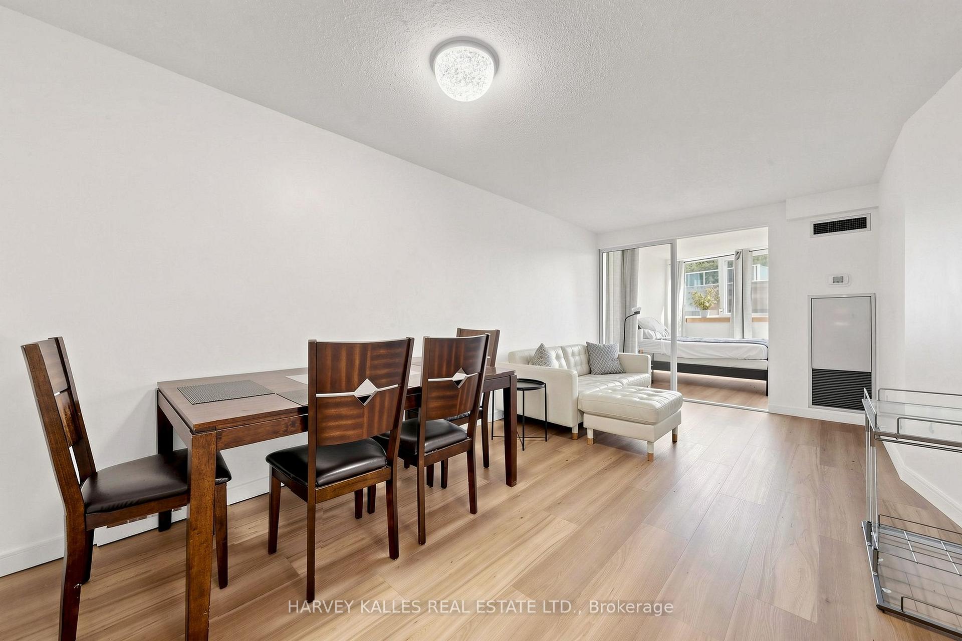 Photo 14 of Unit 408, 1055 Bay Street, Toronto, Bay Street Corridor — HOMEH