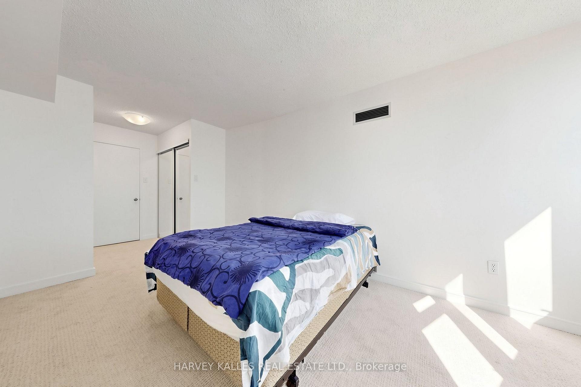 Photo 23 of Unit 408, 1055 Bay Street, Toronto, Bay Street Corridor — HOMEH