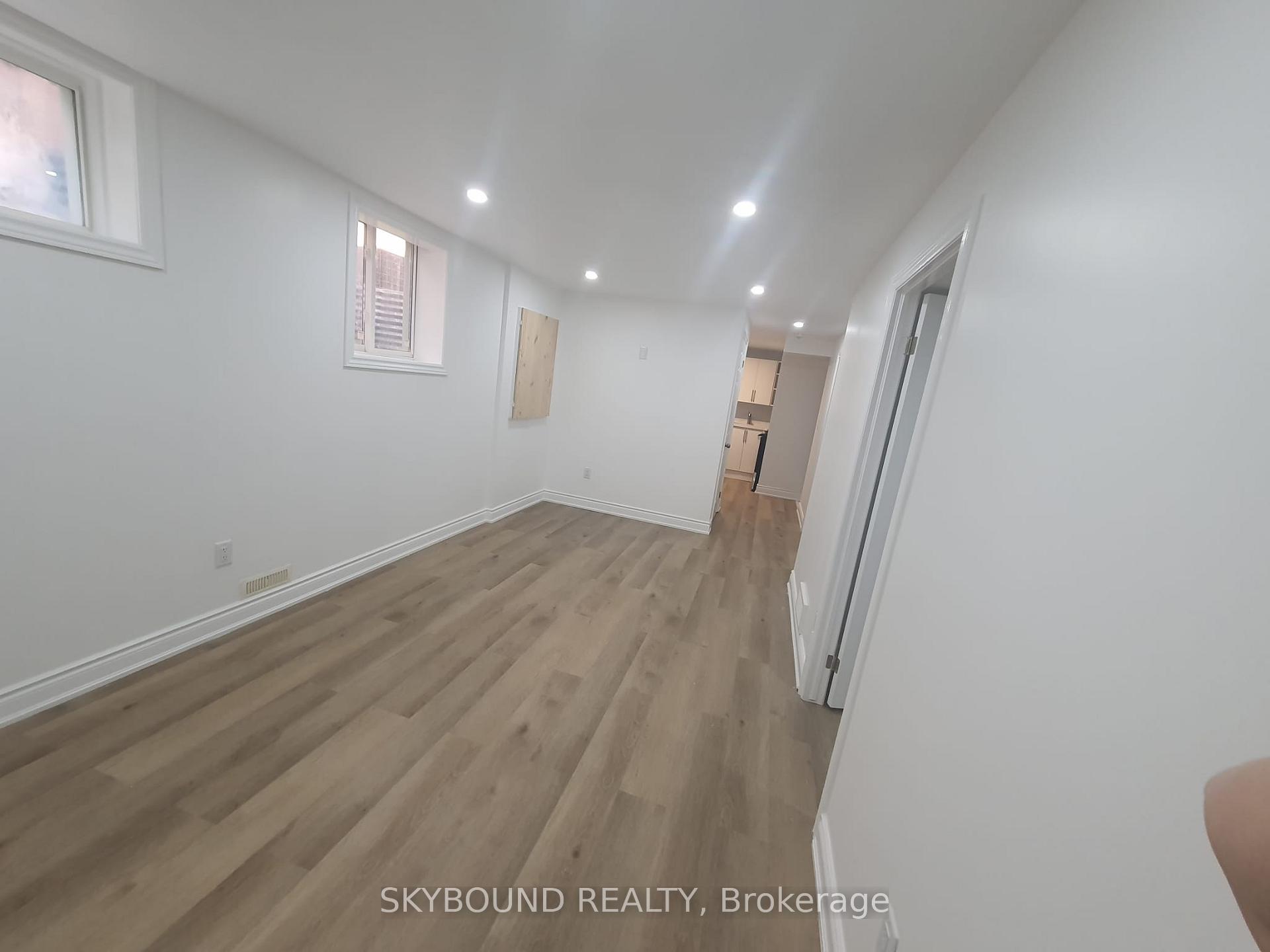Photo of Unit Bsmt, 1830 Gough Avenue