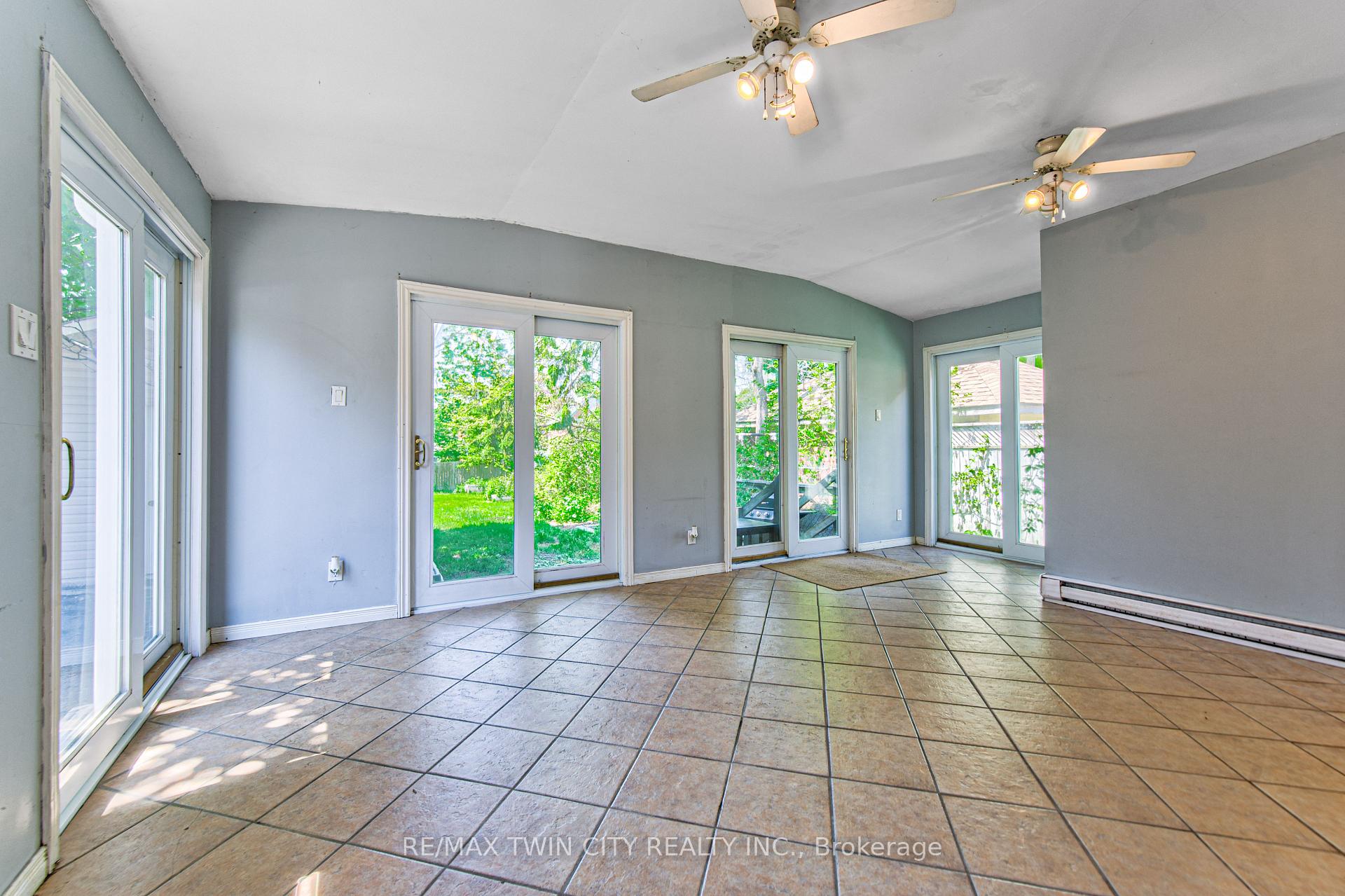 Photo 19 of 22 Herlan Avenue, Kitchener, Cherry Hill — HOMEH