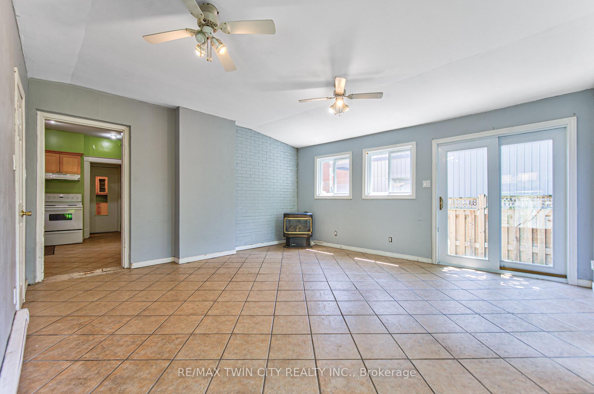 Photo 21 of 22 Herlan Avenue, Kitchener, Cherry Hill — HOMEH