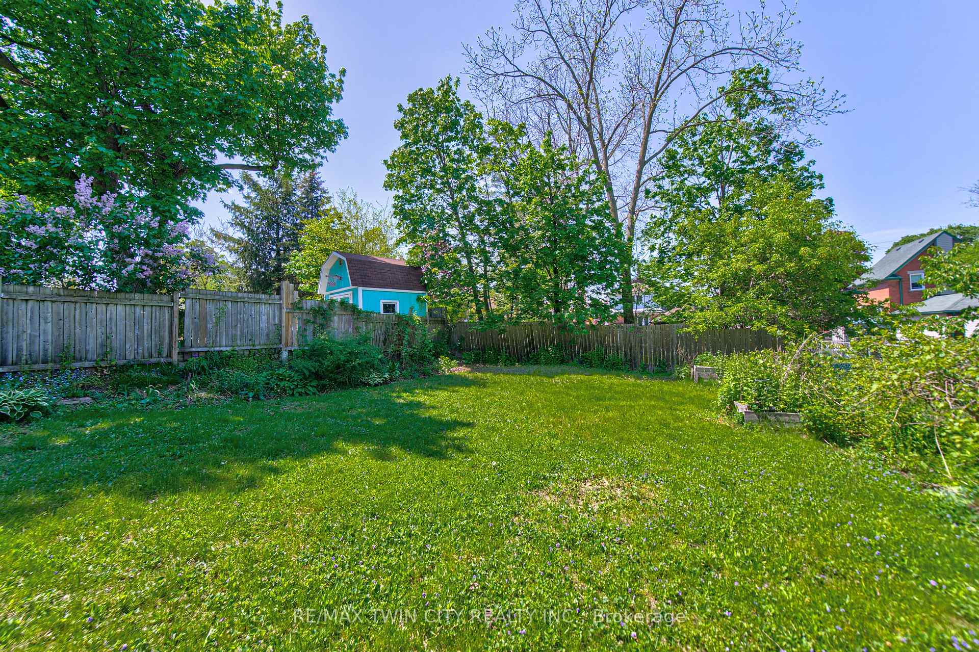 Photo 34 of 22 Herlan Avenue, Kitchener, Cherry Hill — HOMEH