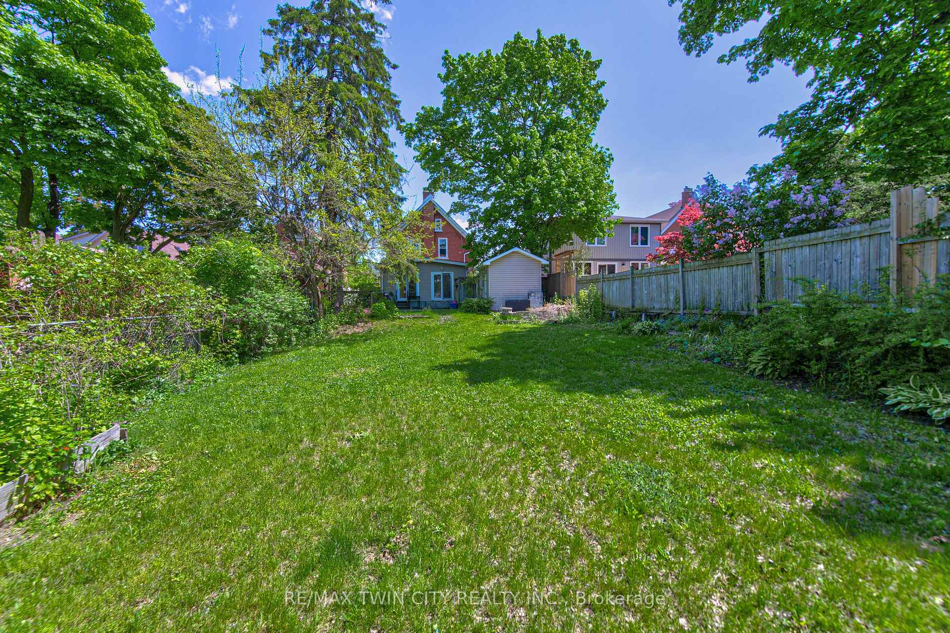 Photo 35 of 22 Herlan Avenue, Kitchener, Cherry Hill — HOMEH