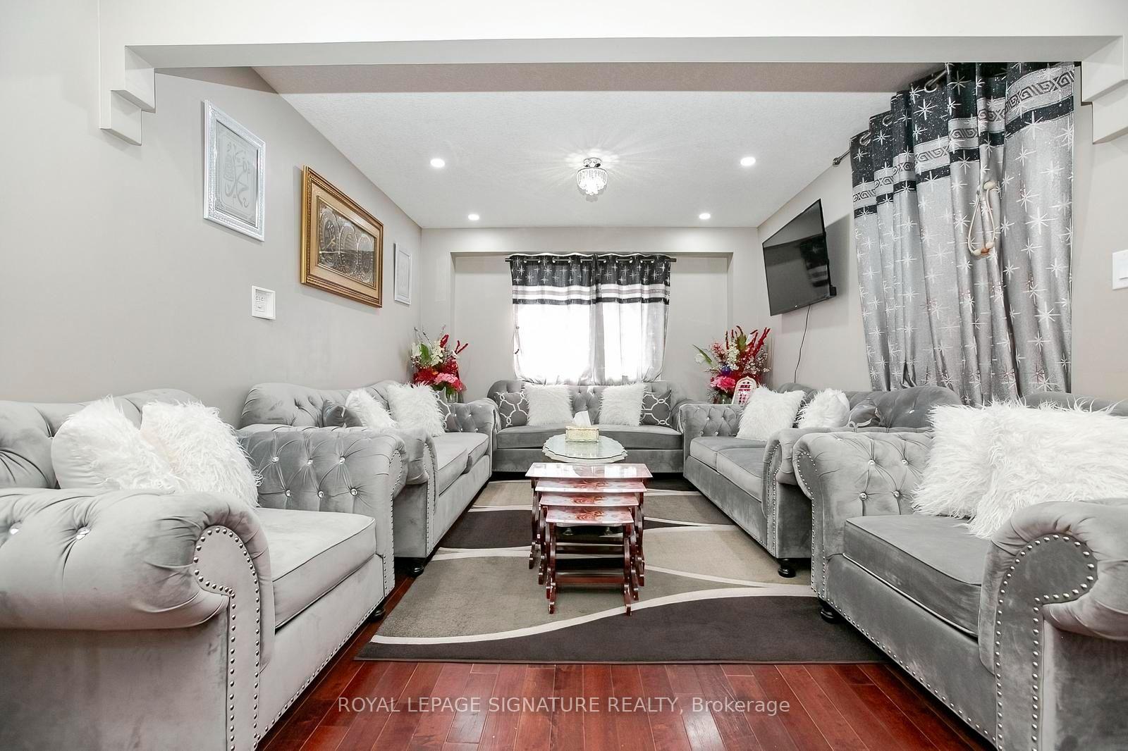 Photo 5 of 107 Glencliffe Court, Kitchener, Grand River North — HOMEH