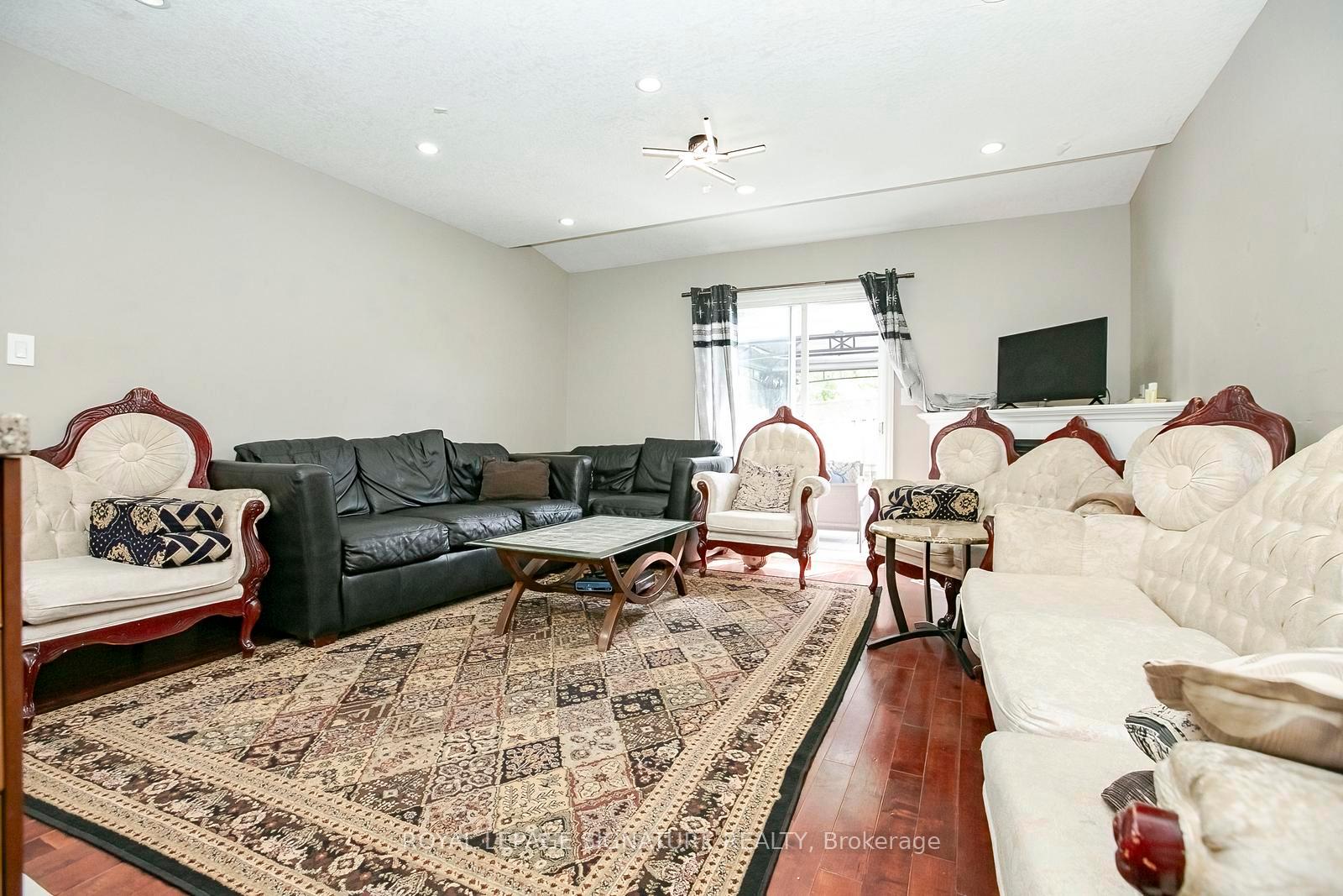 Photo 14 of 107 Glencliffe Court, Kitchener, Grand River North — HOMEH