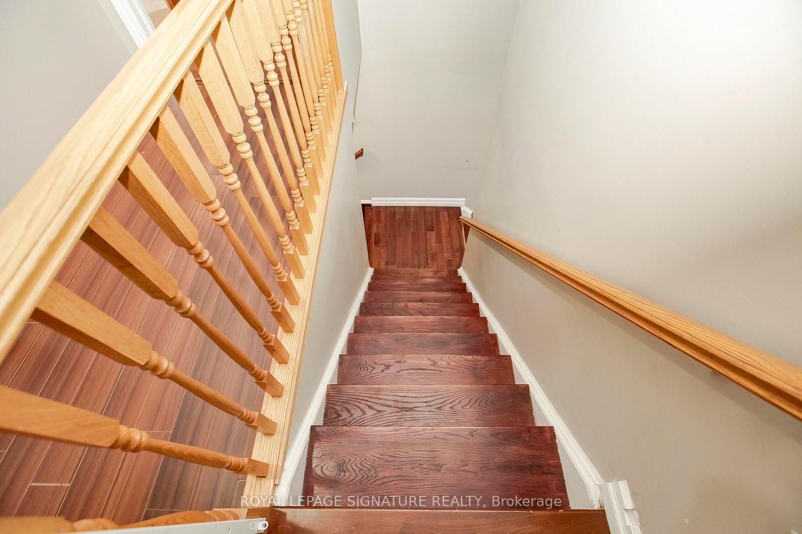 Photo 18 of 107 Glencliffe Court, Kitchener, Grand River North — HOMEH