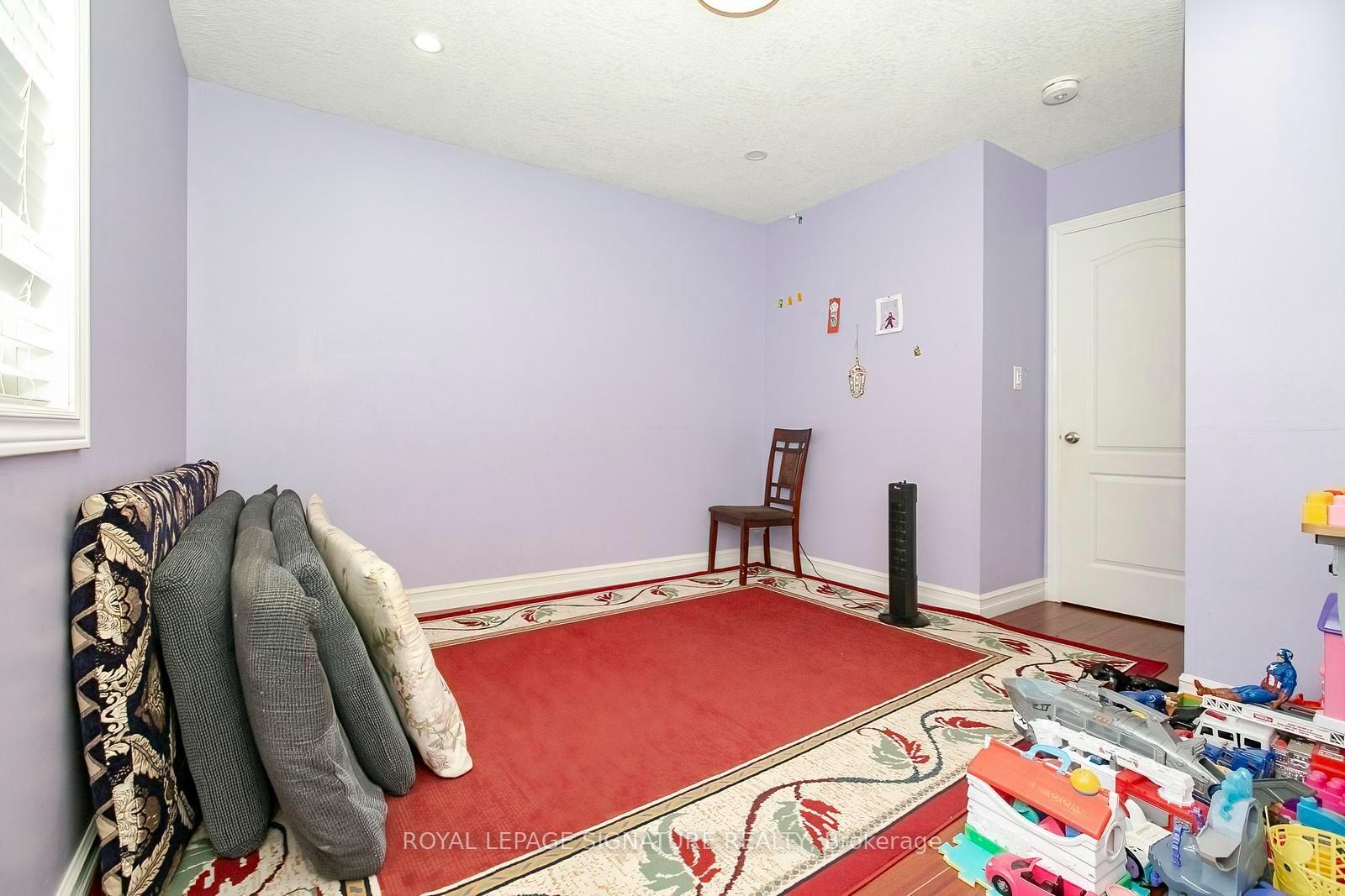 Photo 26 of 107 Glencliffe Court, Kitchener, Grand River North — HOMEH