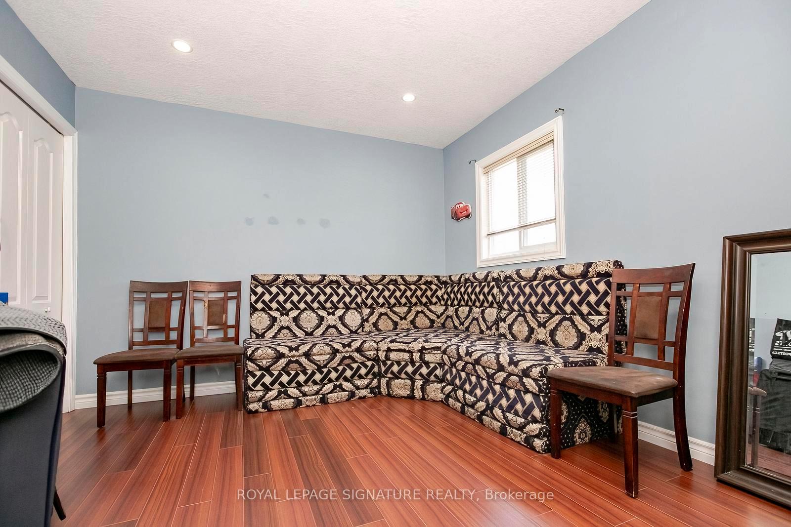 Photo 30 of 107 Glencliffe Court, Kitchener, Grand River North — HOMEH