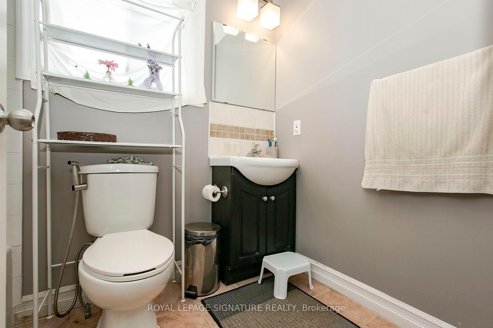 Photo 32 of 107 Glencliffe Court, Kitchener, Grand River North — HOMEH
