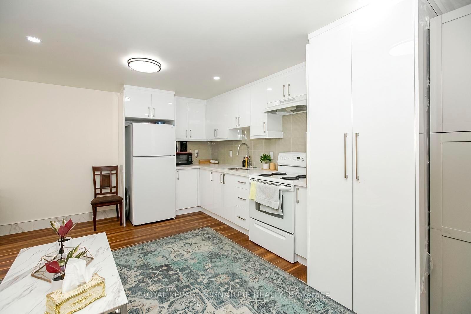 Photo 35 of 107 Glencliffe Court, Kitchener, Grand River North — HOMEH