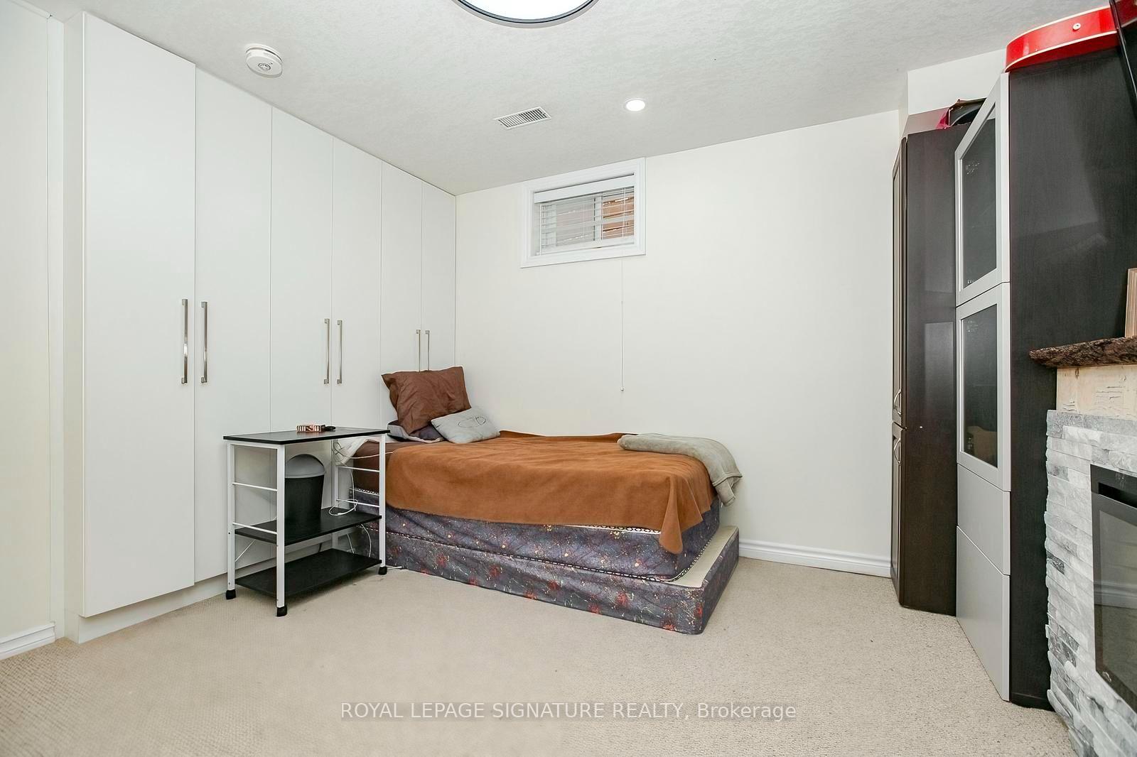 Photo 40 of 107 Glencliffe Court, Kitchener, Grand River North — HOMEH
