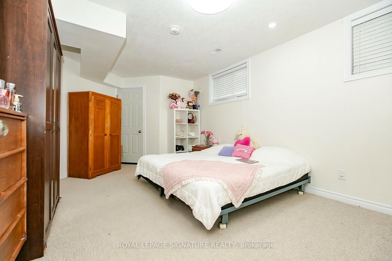 Photo 43 of 107 Glencliffe Court, Kitchener, Grand River North — HOMEH