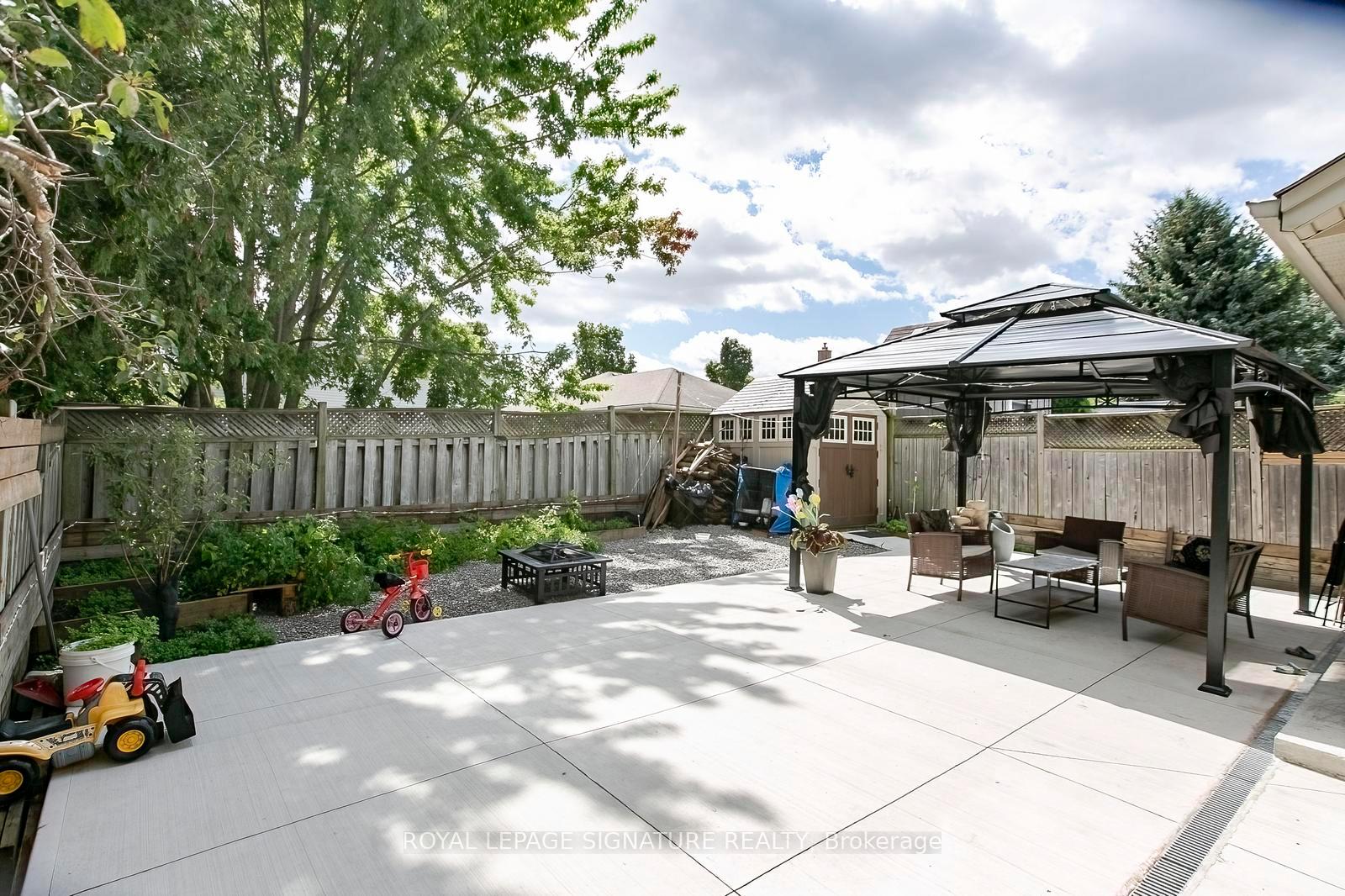 Photo 46 of 107 Glencliffe Court, Kitchener, Grand River North — HOMEH