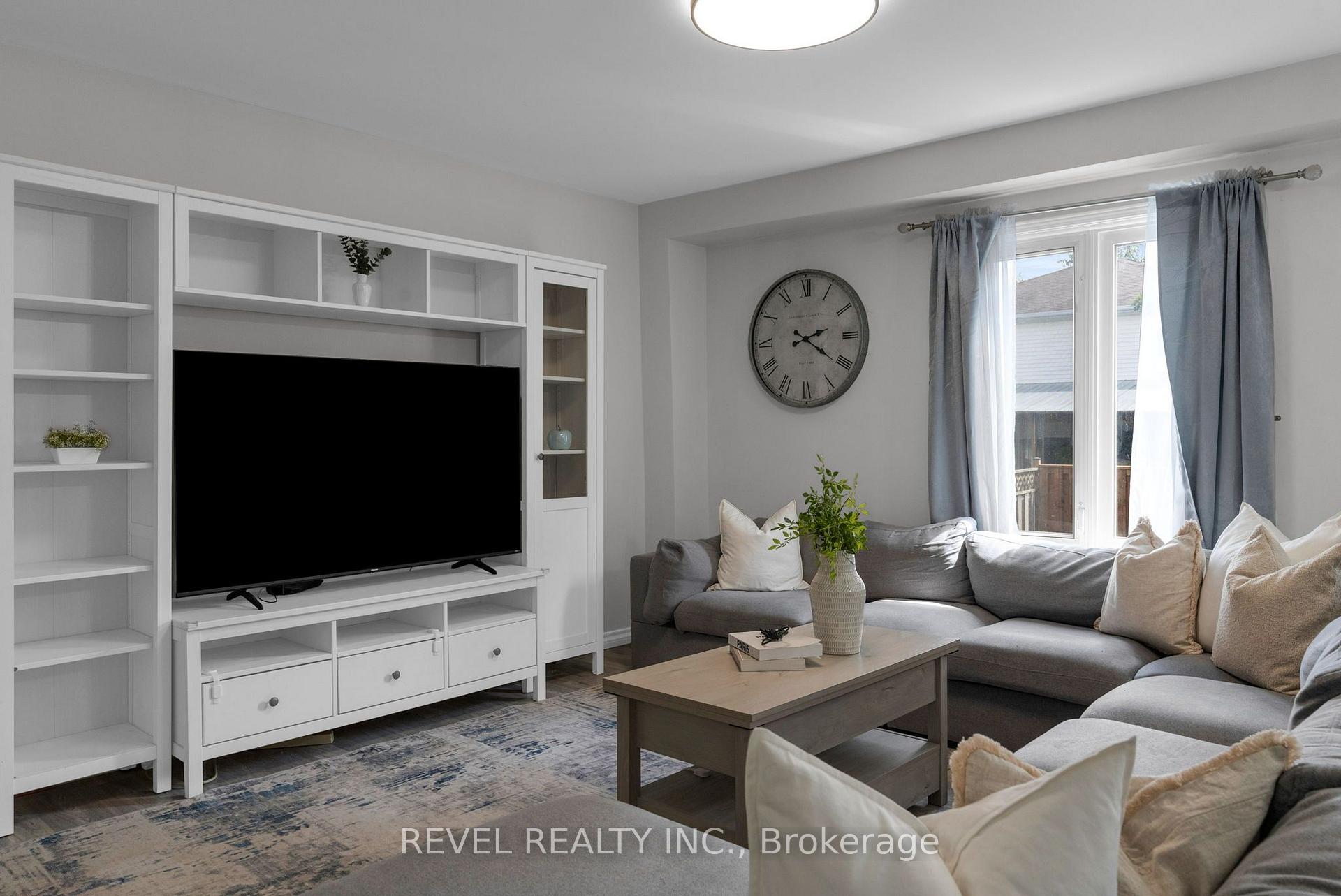 Photo 6 of 7 Penton Drive, Barrie, West Bayfield — HOMEH