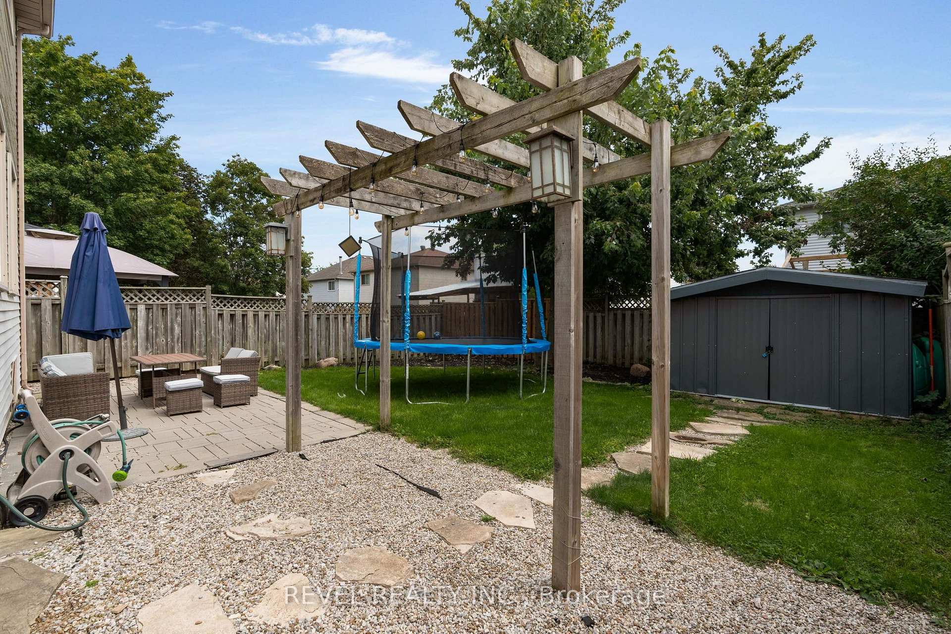 Photo 29 of 7 Penton Drive, Barrie, West Bayfield — HOMEH