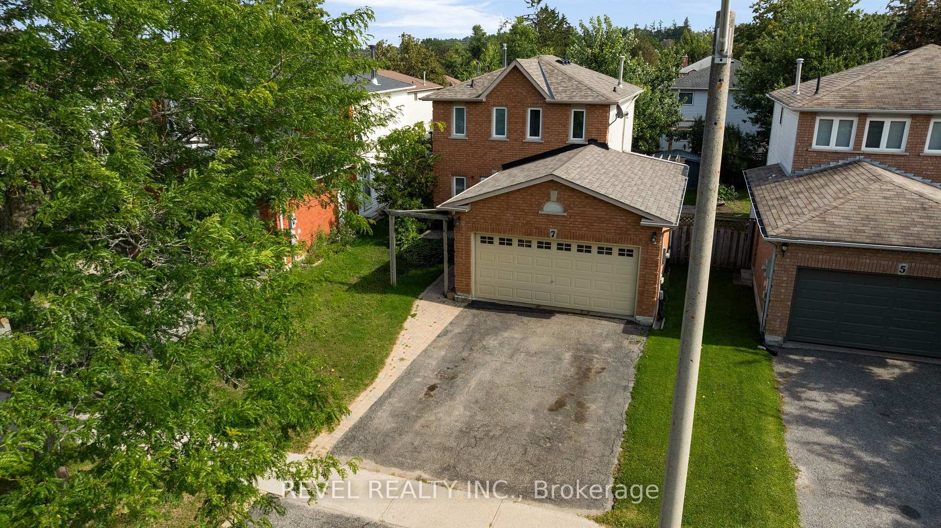 Photo 32 of 7 Penton Drive, Barrie, West Bayfield — HOMEH