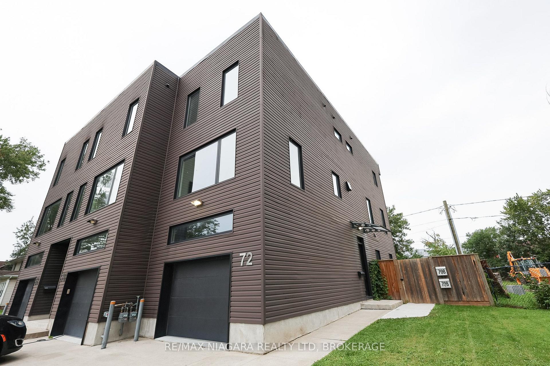 Photo 2 of 72 First Street, Welland, Lincoln/Crowland — HOMEH