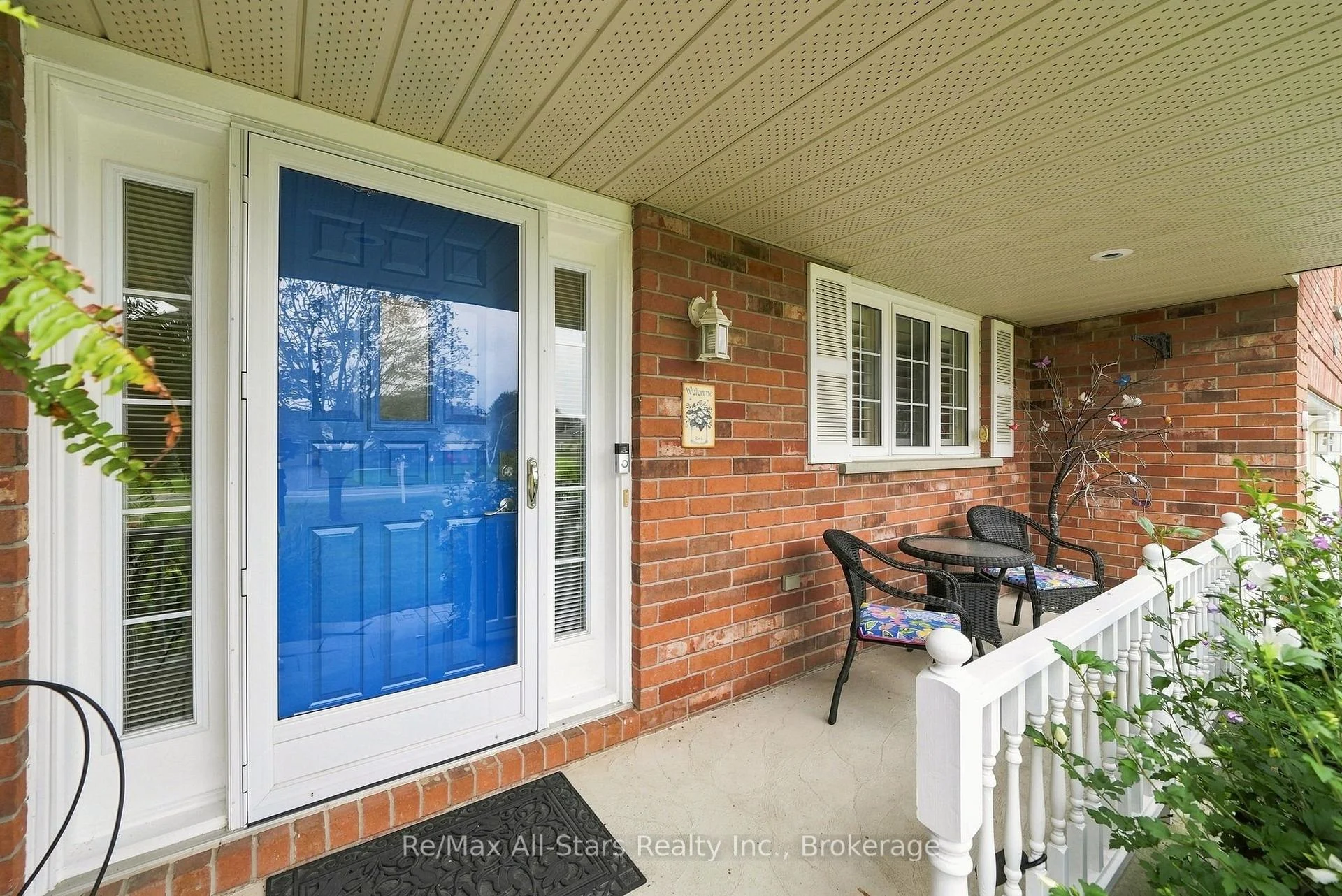 Front of 22 Hallett Crescent