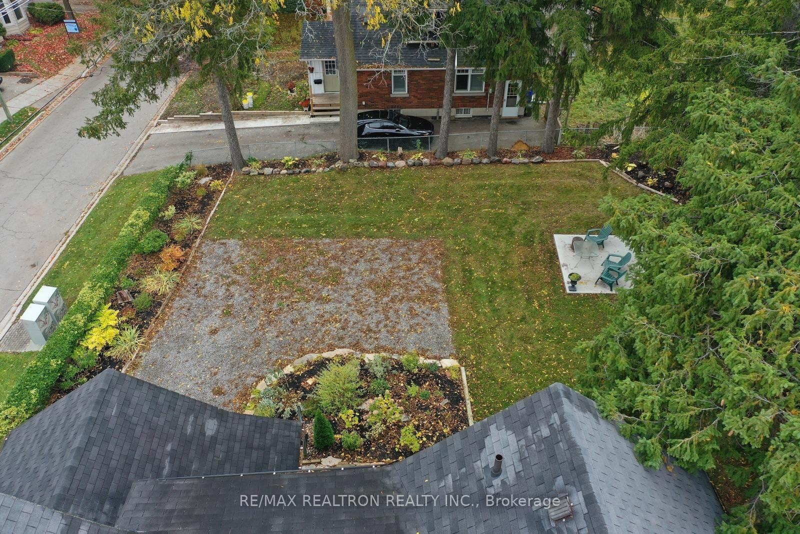 Photo 30 of 18-20 Reuben Street, Aurora, Aurora Village — HOMEH