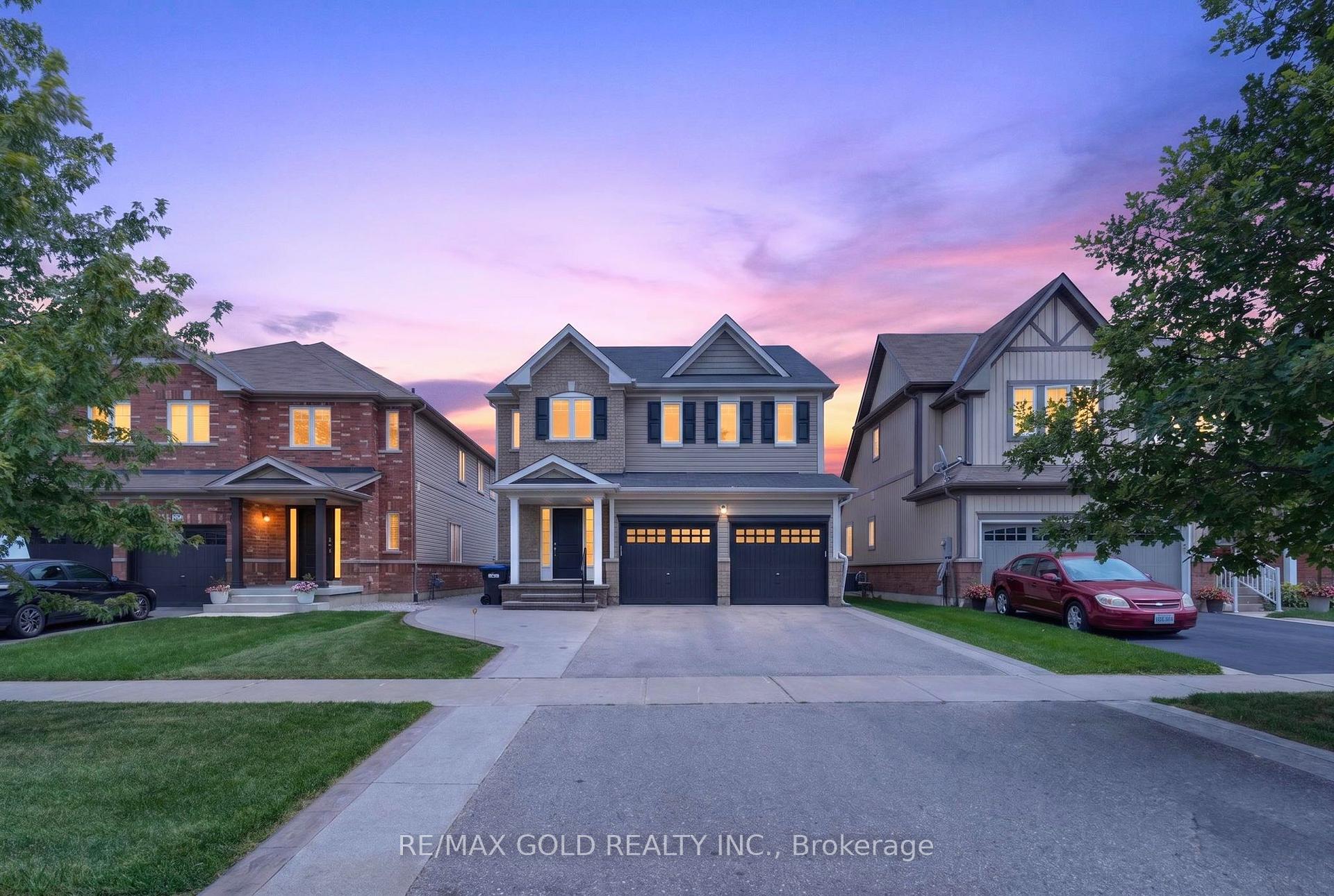 Photo 2 of 11 Jones Street, New Tecumseth, Alliston — HOMEH