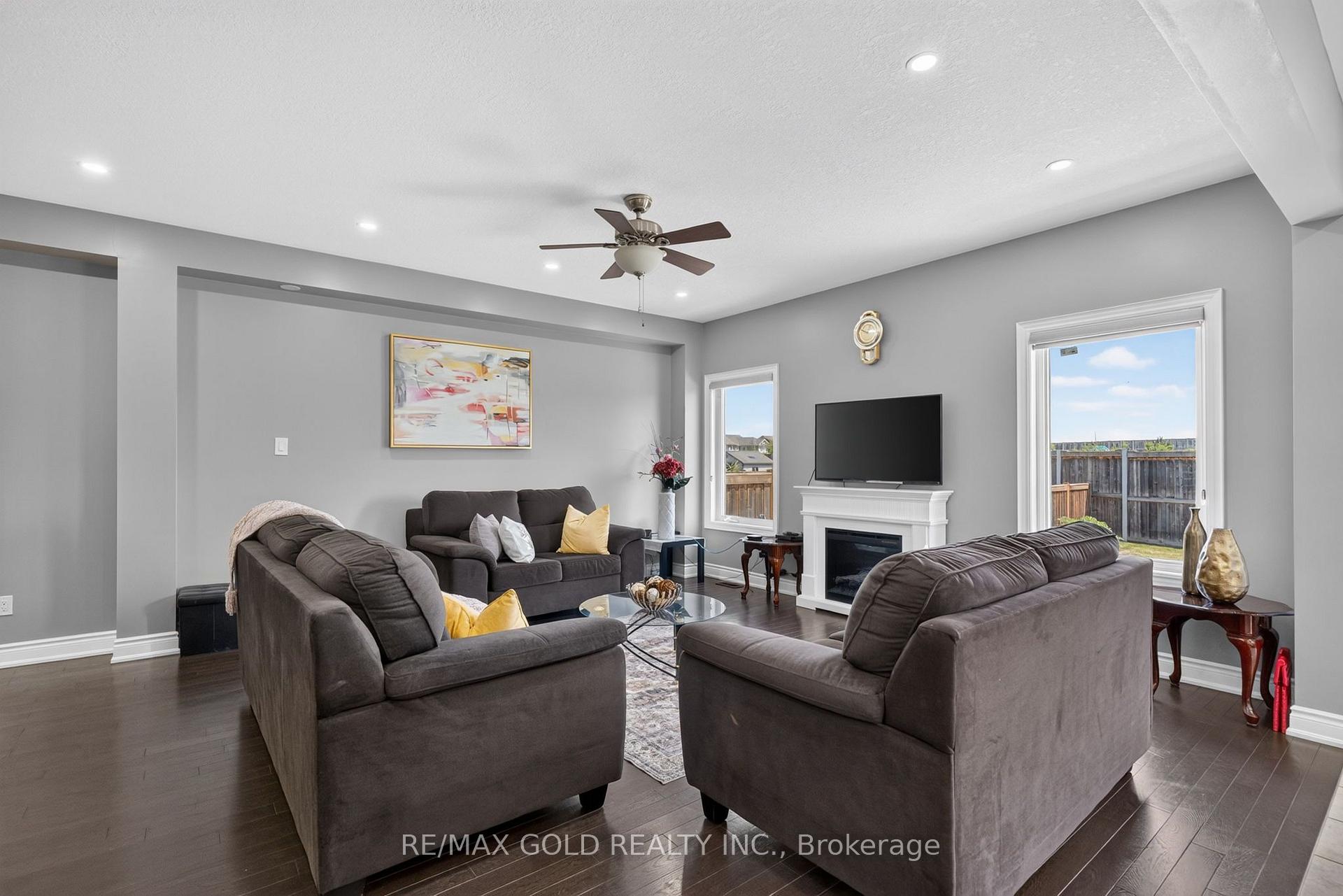 Photo 7 of 11 Jones Street, New Tecumseth, Alliston — HOMEH