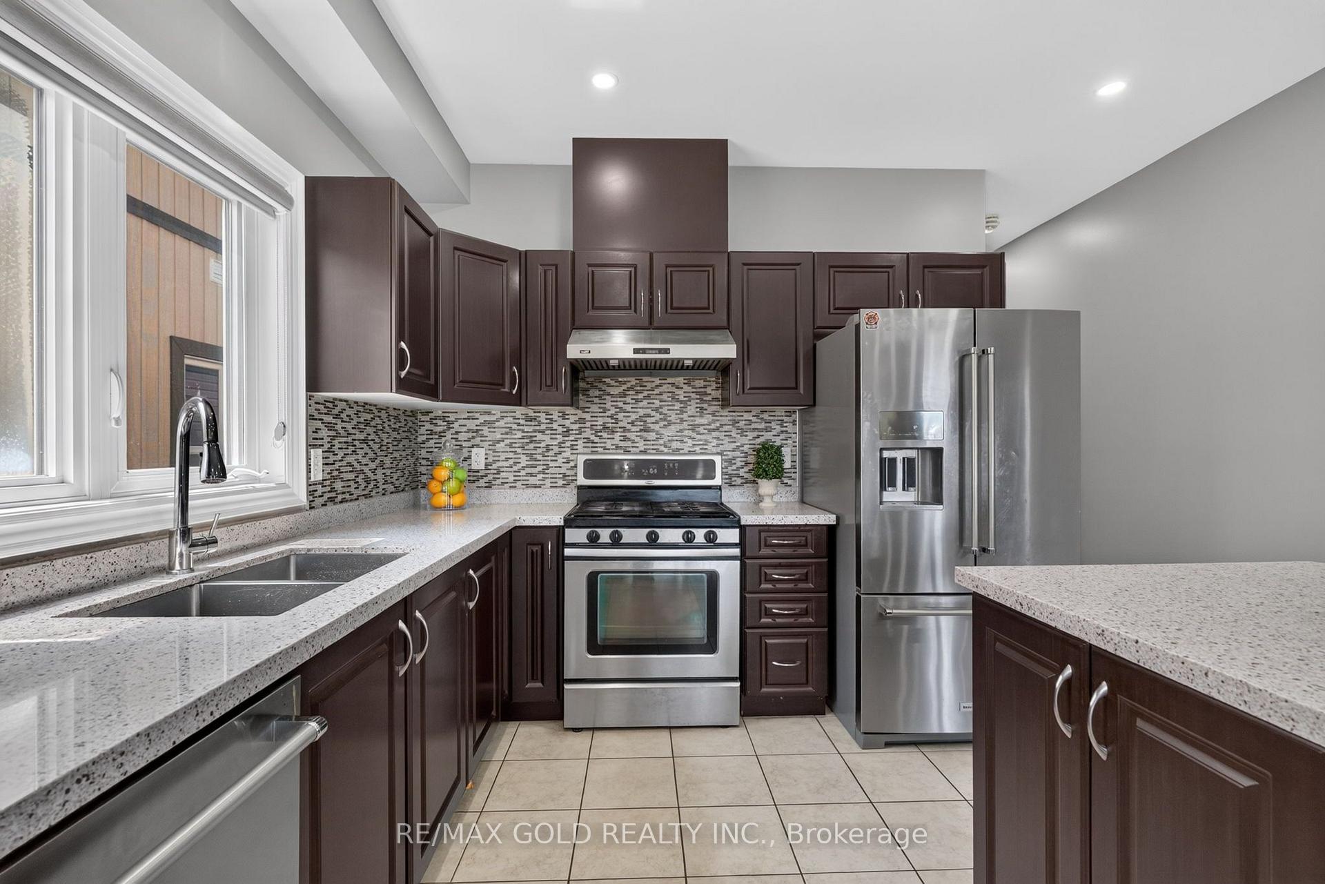 Photo 10 of 11 Jones Street, New Tecumseth, Alliston — HOMEH