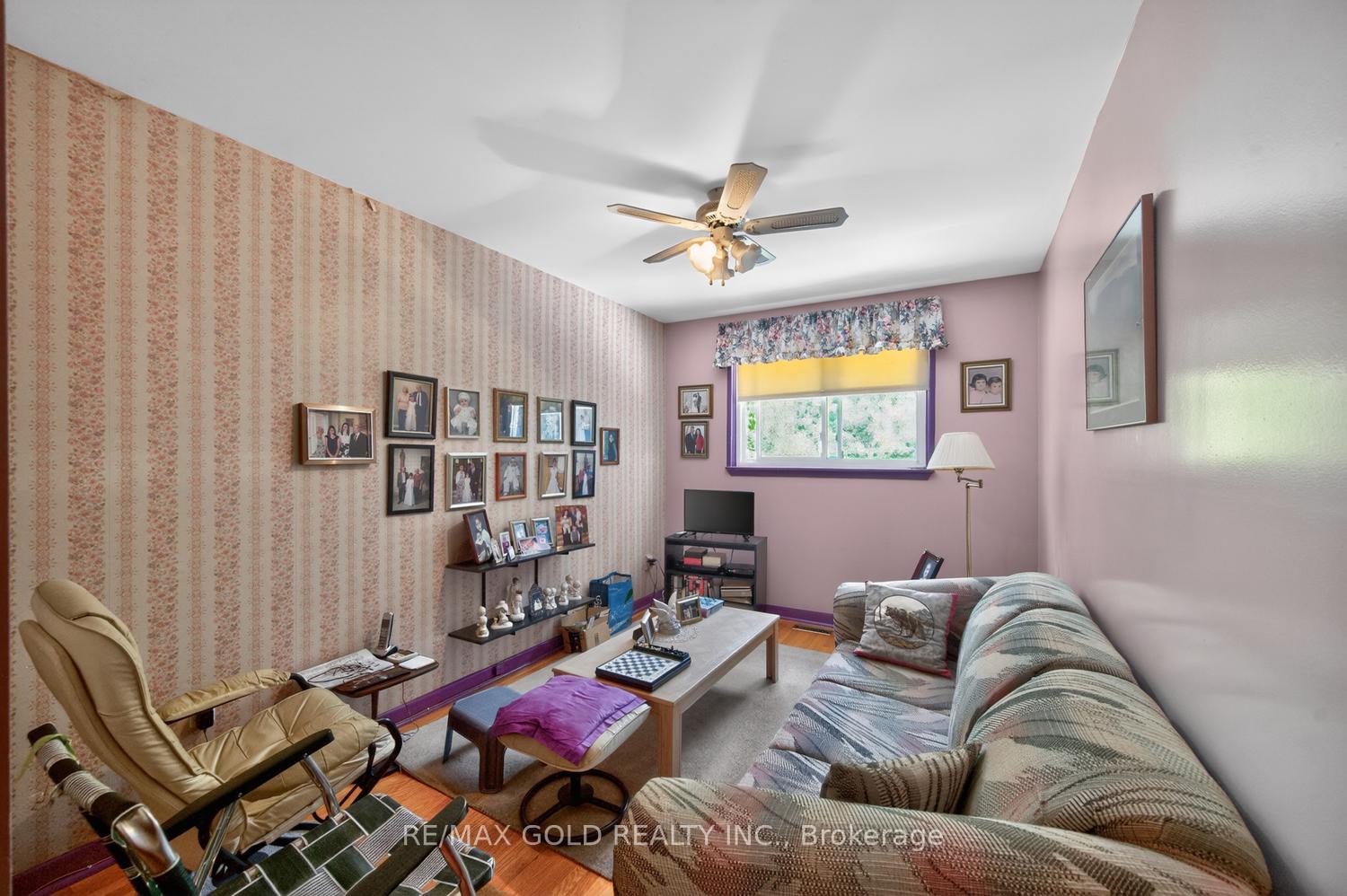 Photo 25 of 7488 Discus Crescent, Mississauga, Malton — HOMEH