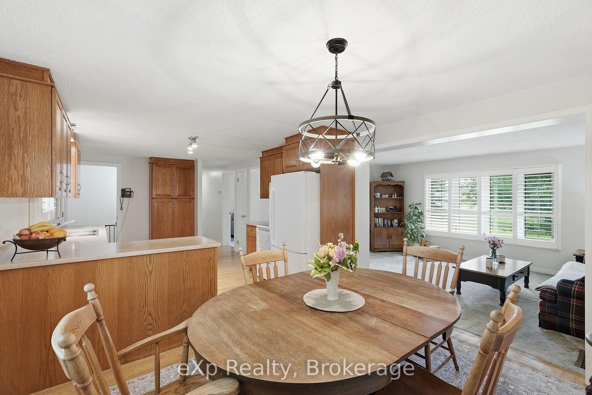 Photo 9 of 313 Bruce 15 Road, Brockton — HOMEH