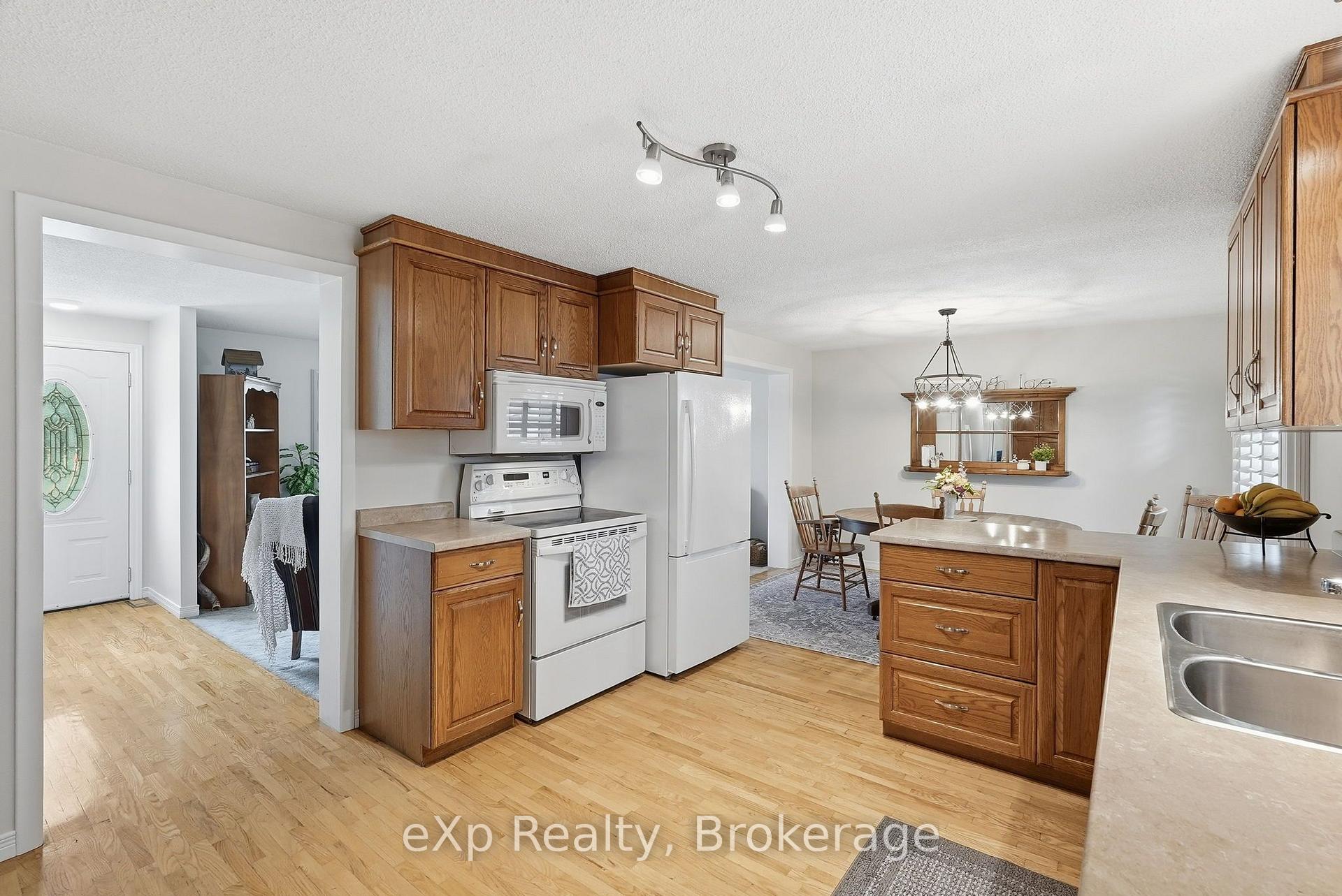 Photo 12 of 313 Bruce 15 Road, Brockton — HOMEH