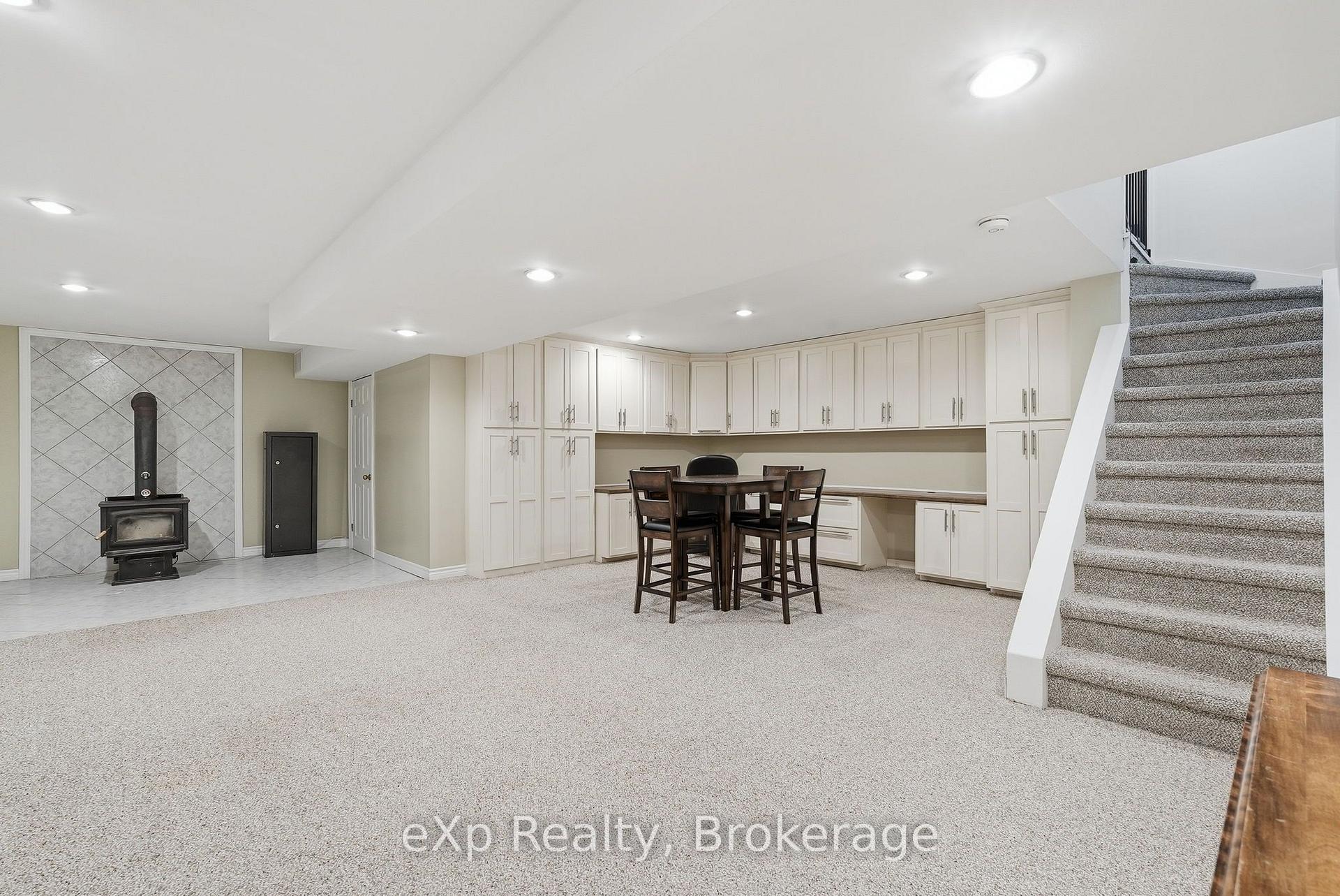 Photo 19 of 313 Bruce 15 Road, Brockton — HOMEH