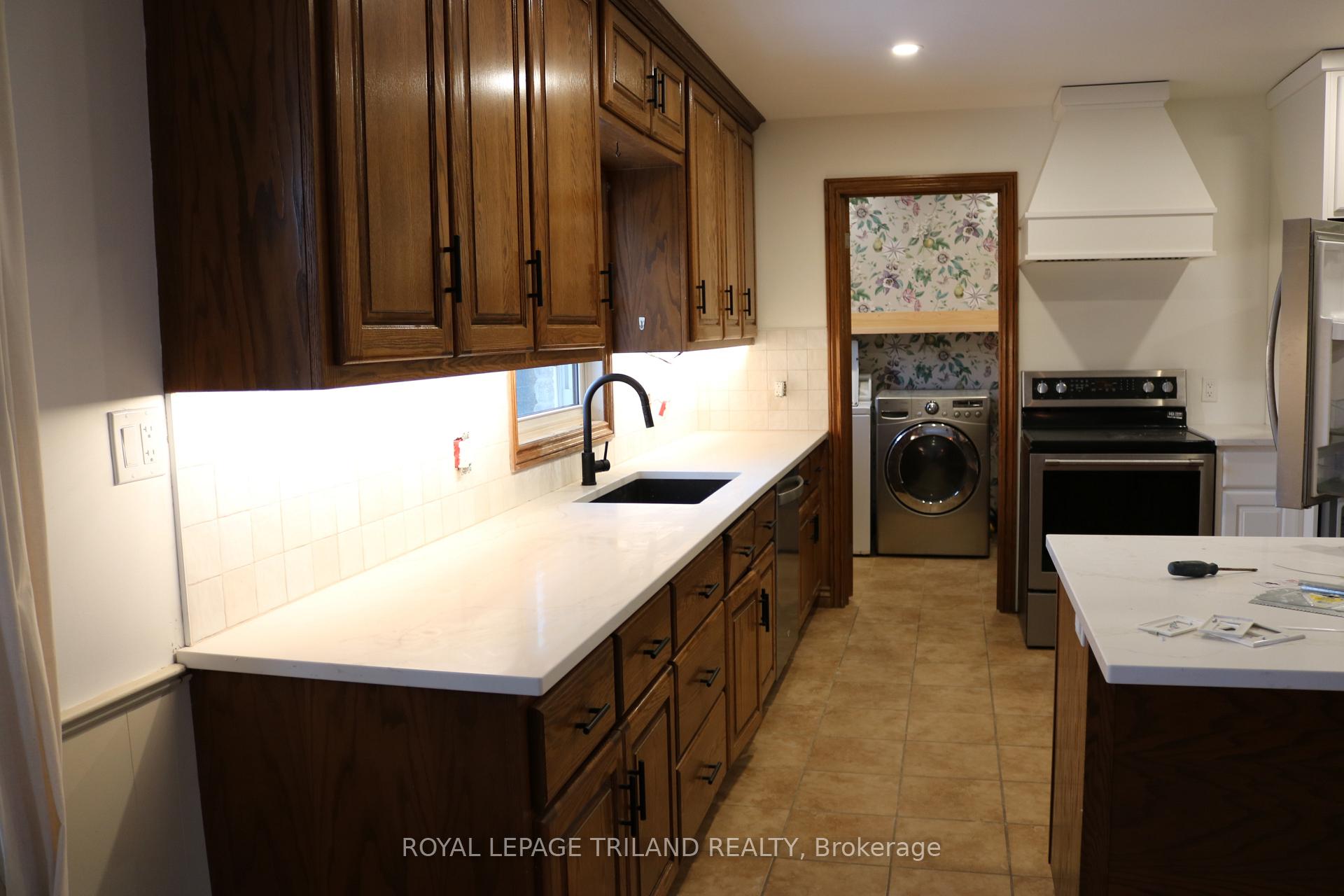 Photo 9 of 10660 Springerhill Road, Bayham, Rural Bayham — HOMEH