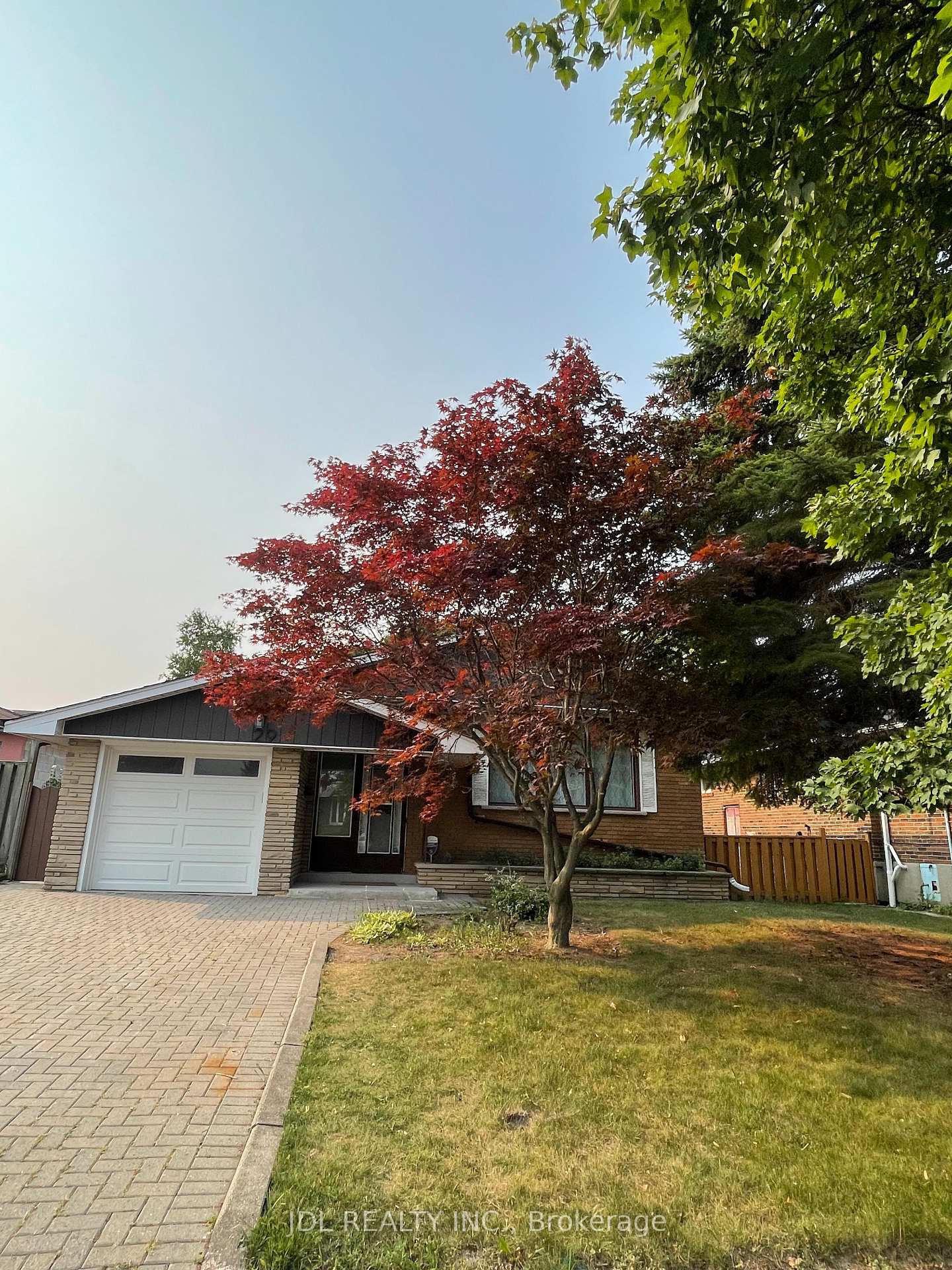 Photo 1 of 29 Summerglade Drive, Scarborough, Agincourt South-Malvern West — HOMEH