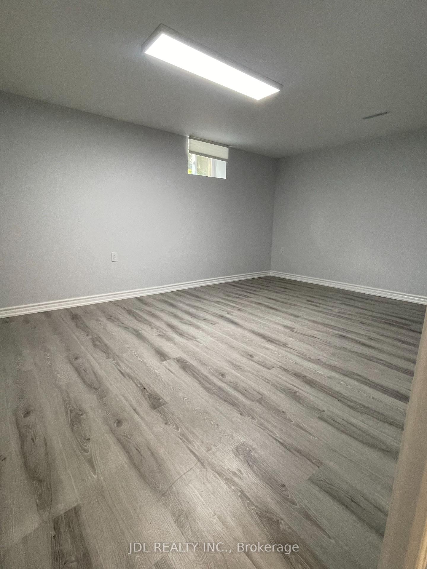 Photo 9 of 29 Summerglade Drive, Scarborough, Agincourt South-Malvern West — HOMEH