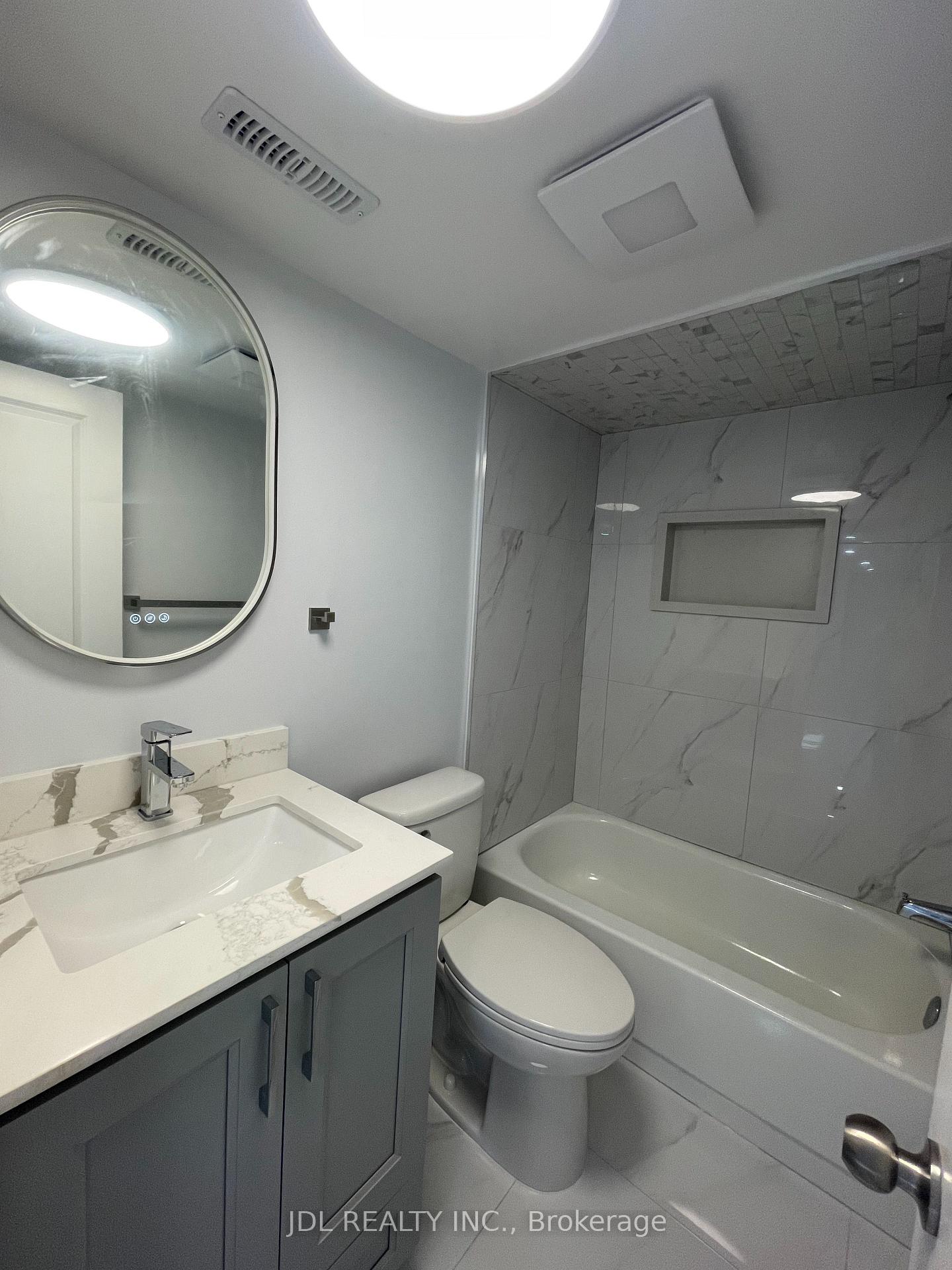 Photo 12 of 29 Summerglade Drive, Scarborough, Agincourt South-Malvern West — HOMEH