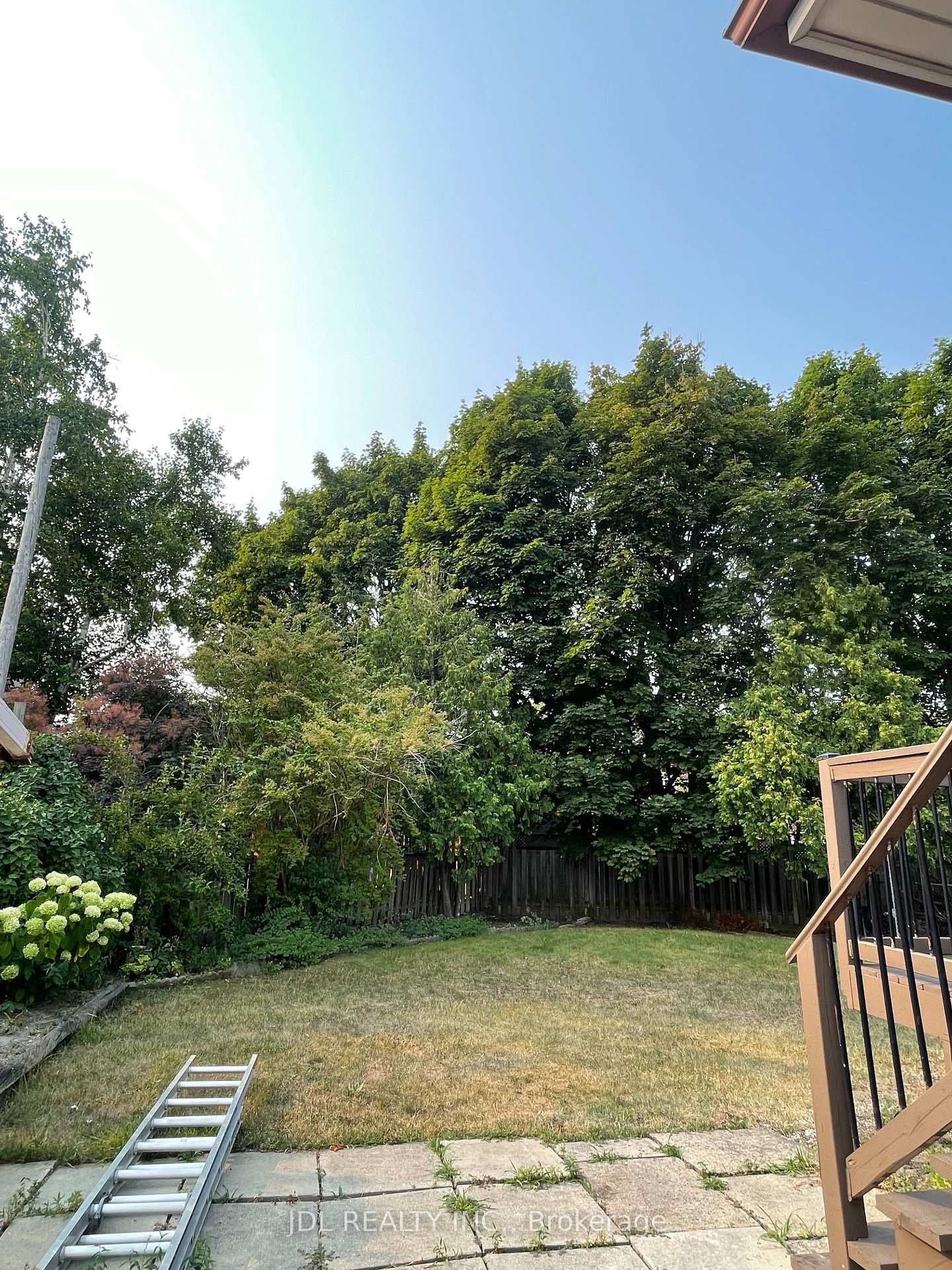 Photo 16 of 29 Summerglade Drive, Scarborough, Agincourt South-Malvern West — HOMEH