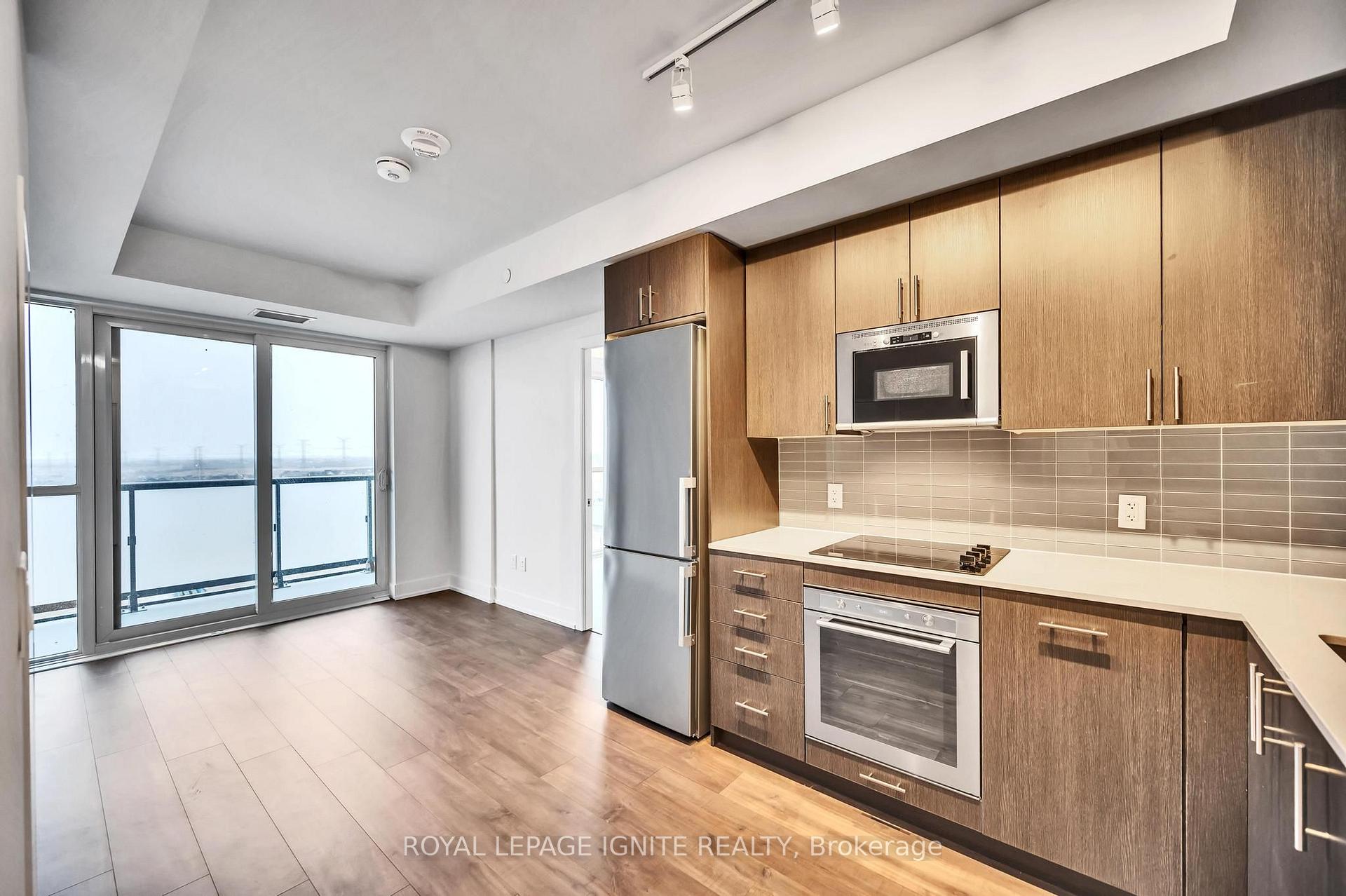 Photo 4 of Unit 905, 2550 Simcoe Street N, Oshawa, Windfields — HOMEH