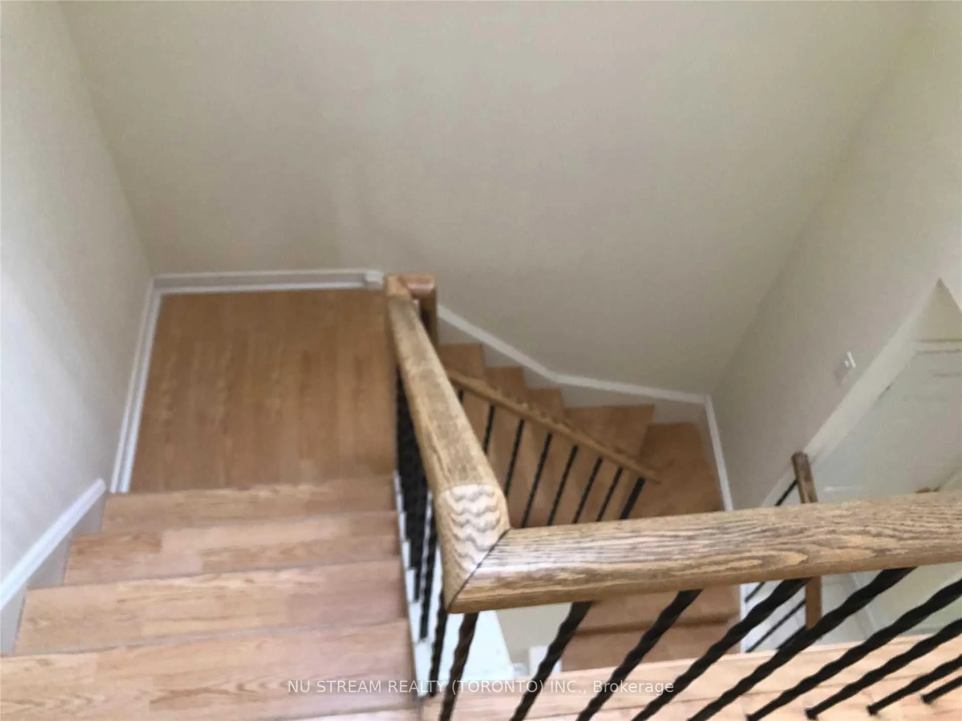 Photo 5 of 154 Markville Road, Markham, Markville — HOMEH