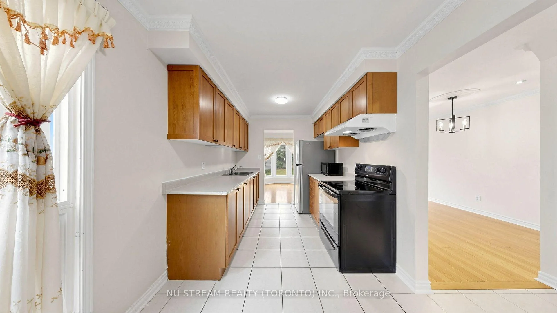 Photo 12 of 154 Markville Road, Markham, Markville — HOMEH