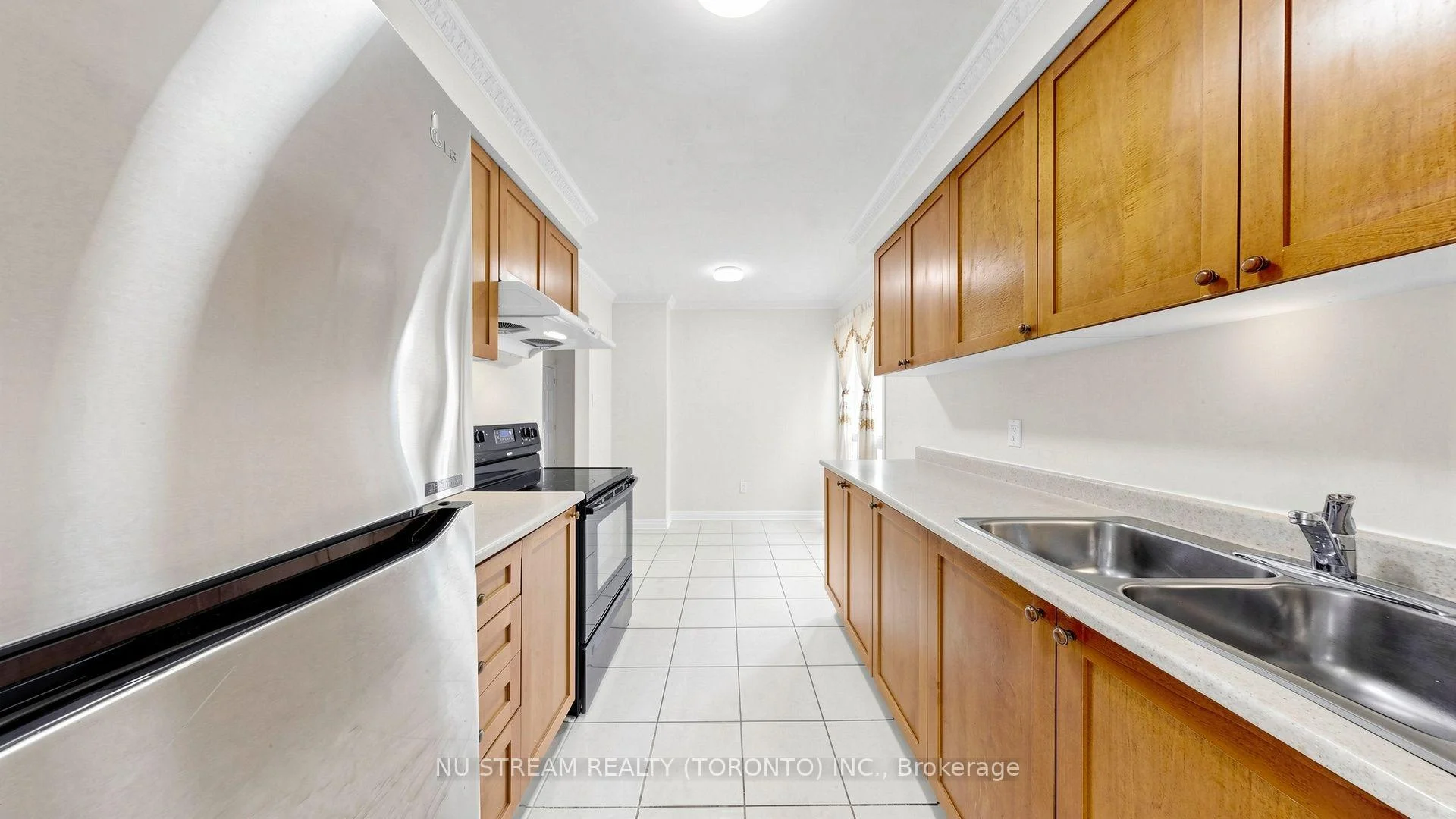 Photo 15 of 154 Markville Road, Markham, Markville — HOMEH