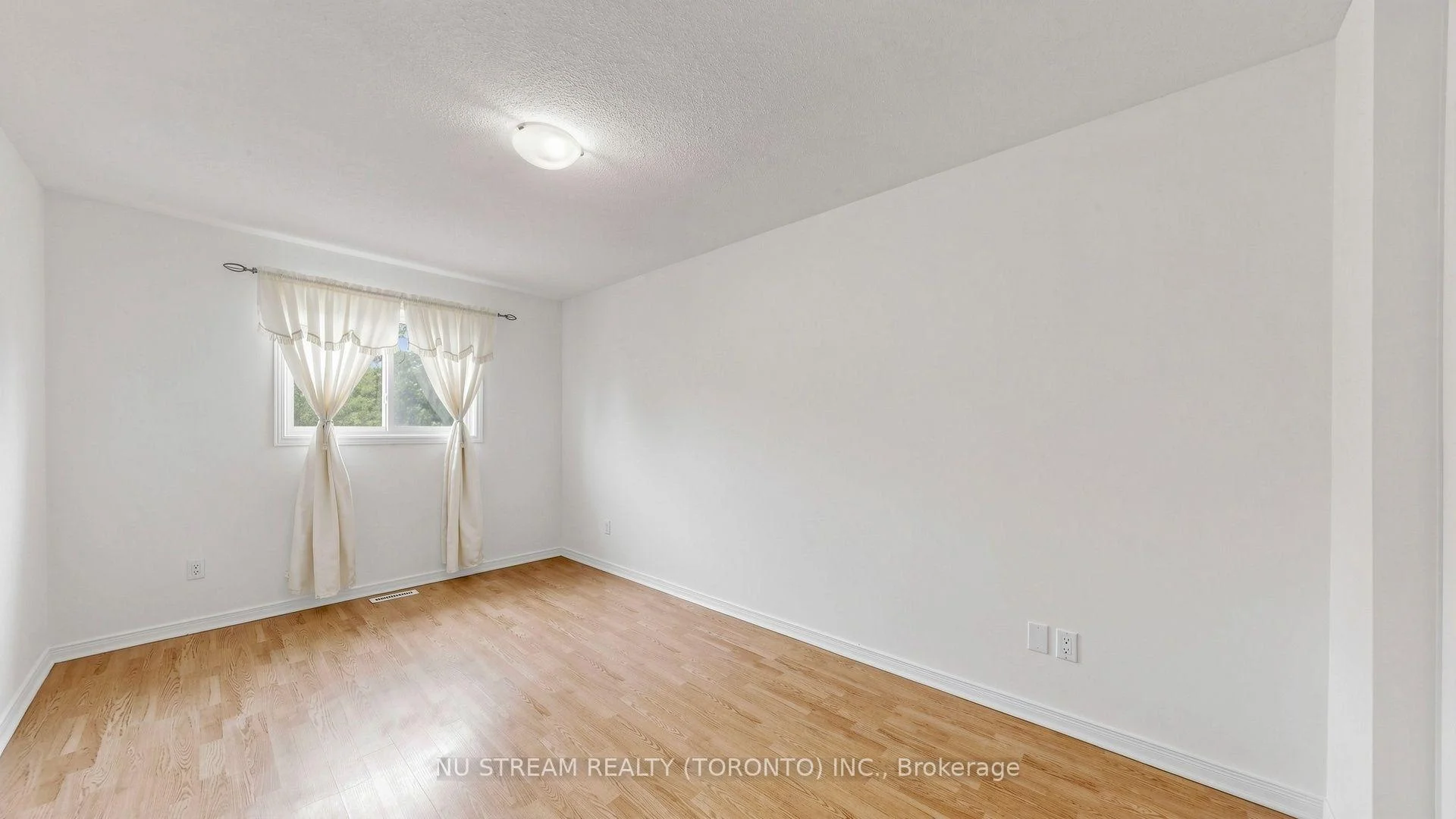 Photo 31 of 154 Markville Road, Markham, Markville — HOMEH