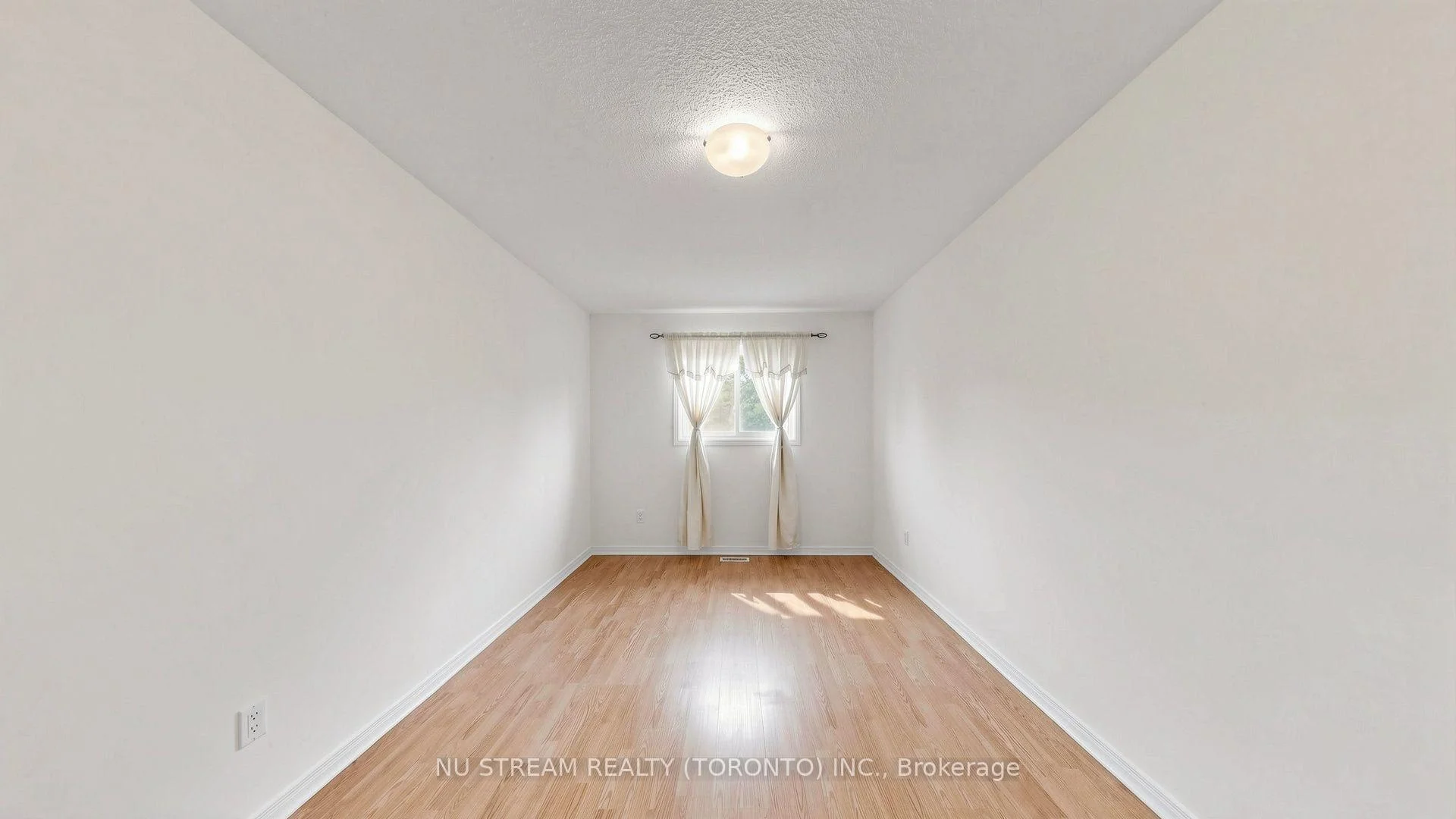 Photo 32 of 154 Markville Road, Markham, Markville — HOMEH