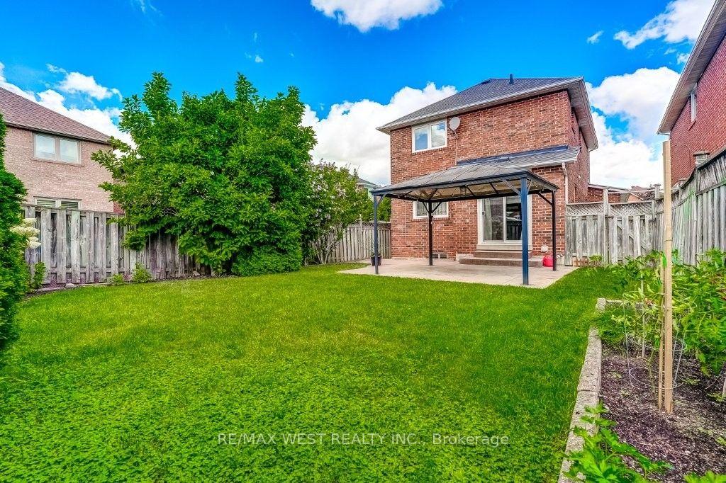 Photo 27 of 7265 Sandhurst Drive, Mississauga, Lisgar — HOMEH
