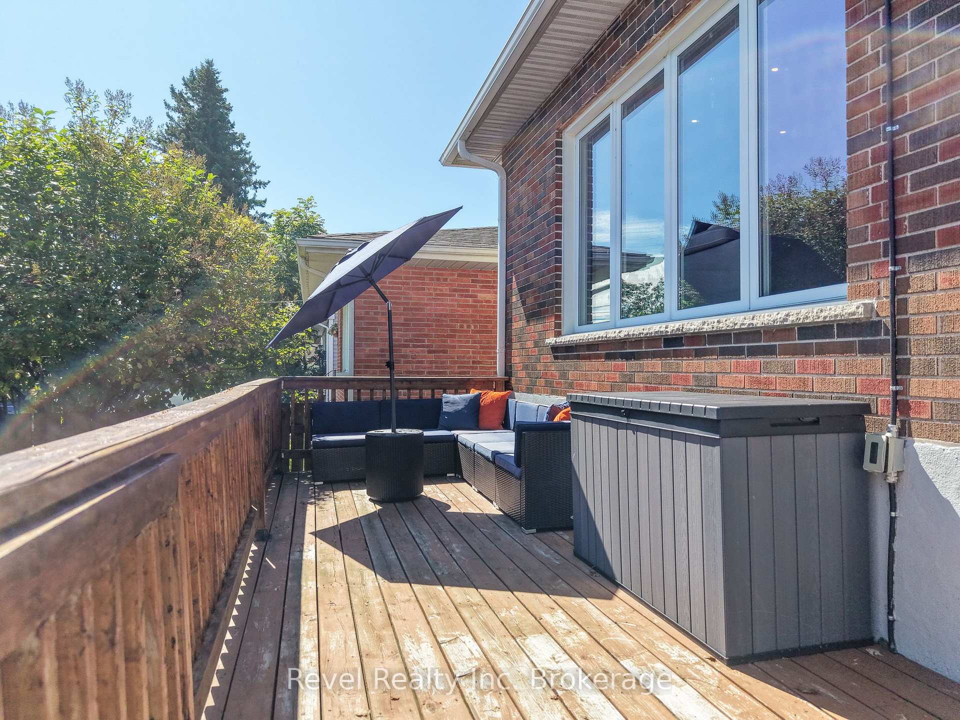 Photo 8 of 257 Lee Avenue, North Bay, Ferris — HOMEH