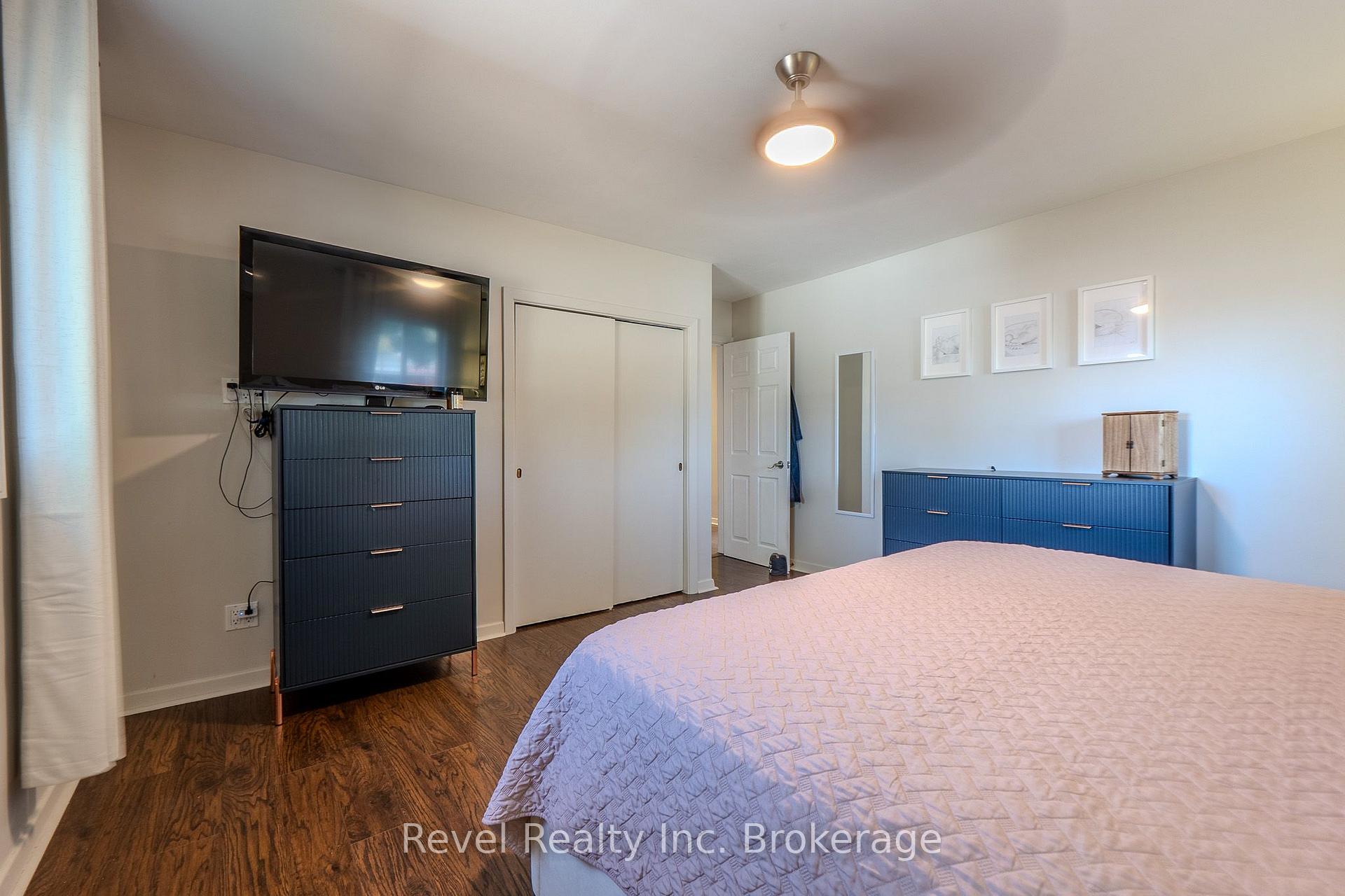 Photo 24 of 257 Lee Avenue, North Bay, Ferris — HOMEH