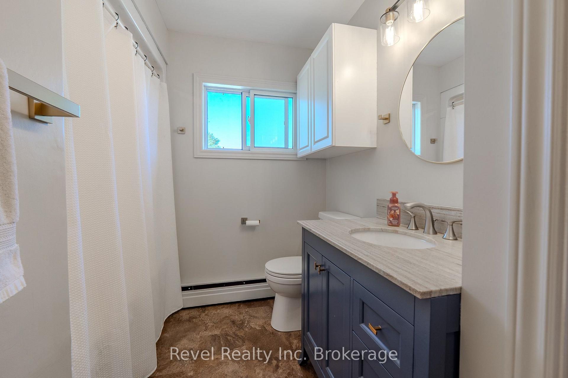 Photo 25 of 257 Lee Avenue, North Bay, Ferris — HOMEH
