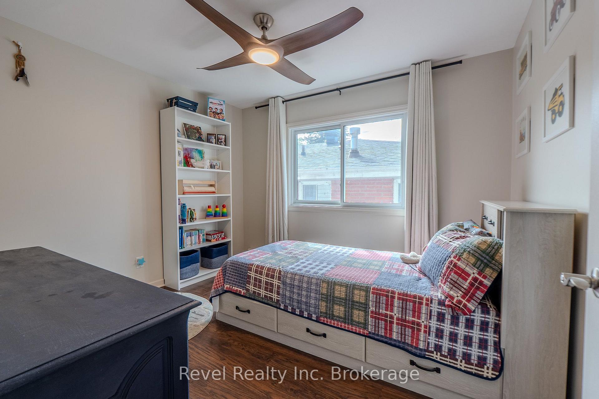 Photo 26 of 257 Lee Avenue, North Bay, Ferris — HOMEH