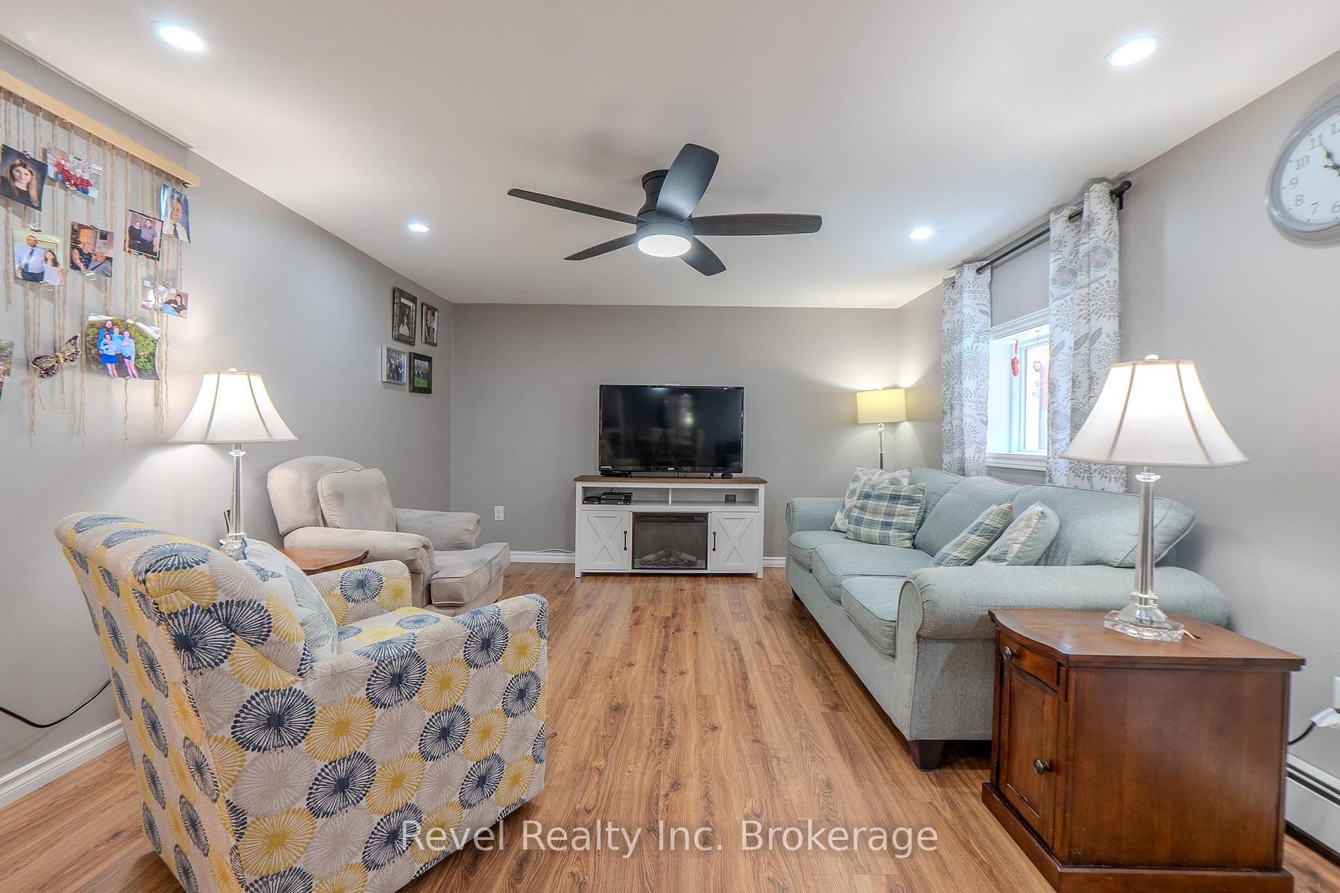 Photo 30 of 257 Lee Avenue, North Bay, Ferris — HOMEH