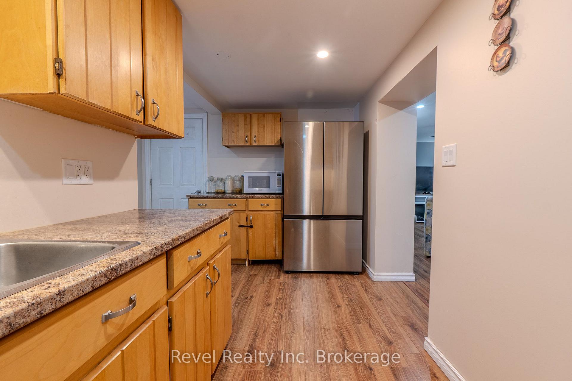 Photo 36 of 257 Lee Avenue, North Bay, Ferris — HOMEH
