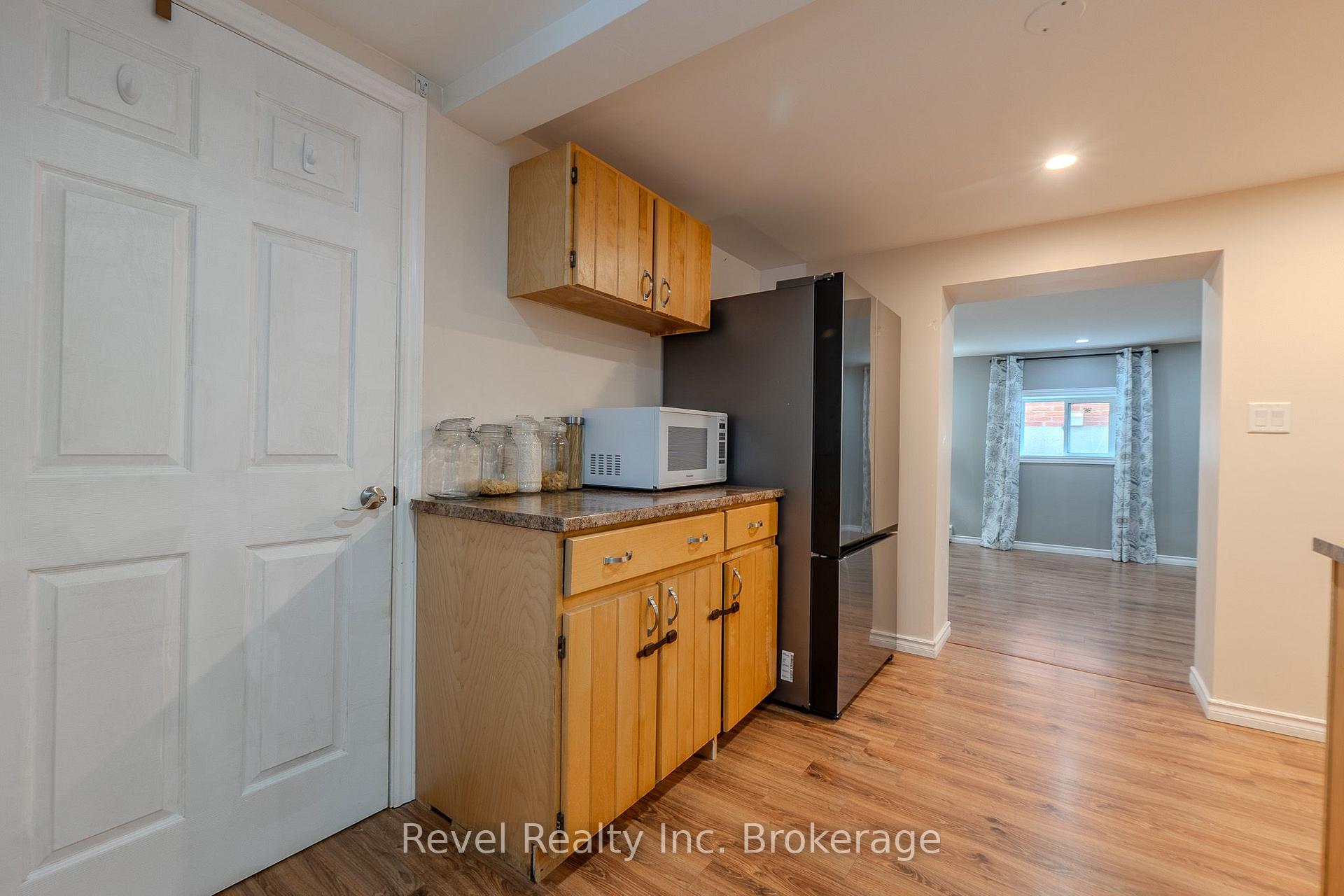 Photo 38 of 257 Lee Avenue, North Bay, Ferris — HOMEH